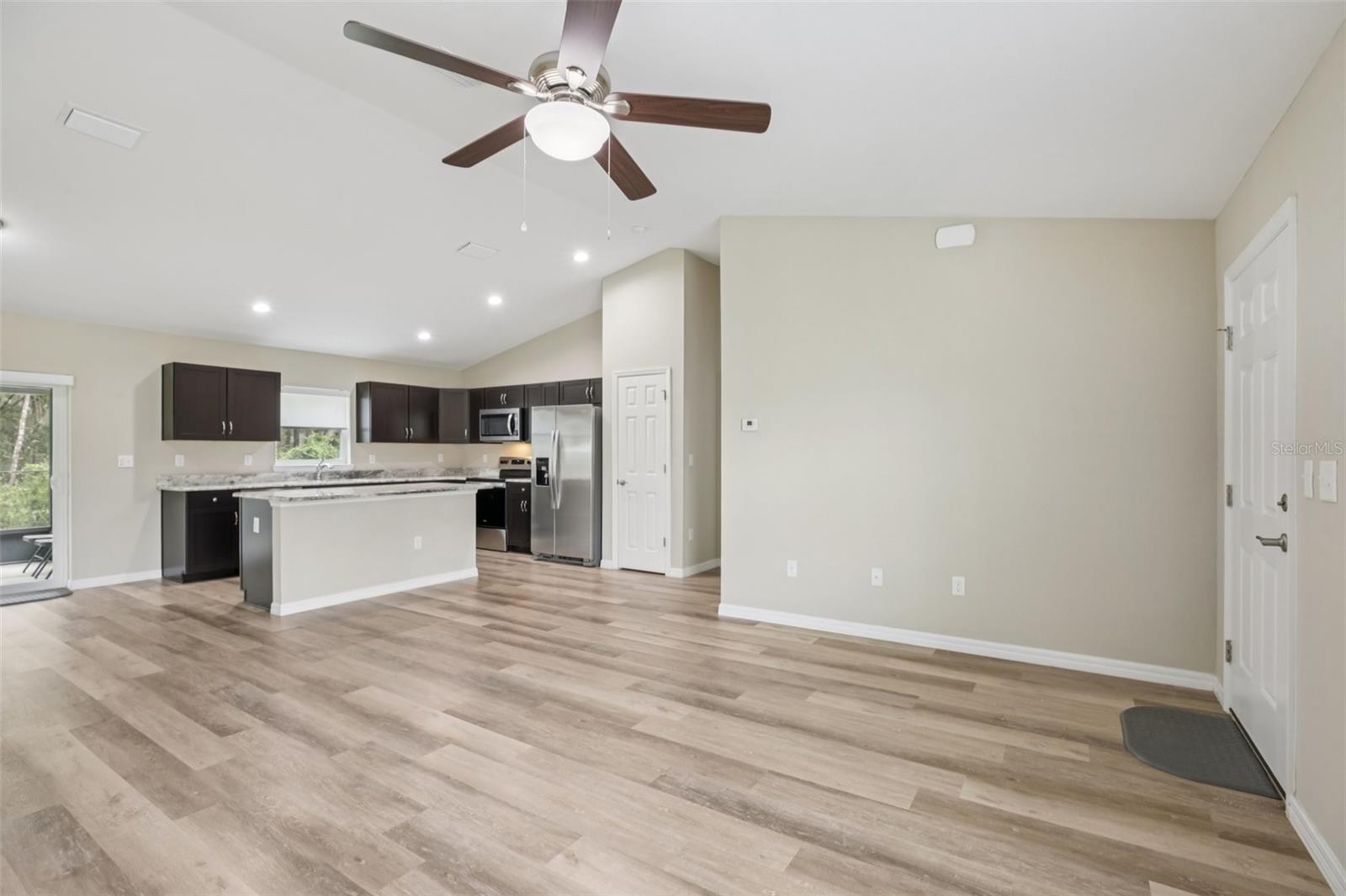 Image 6 of 32 For 17112 44th Circle