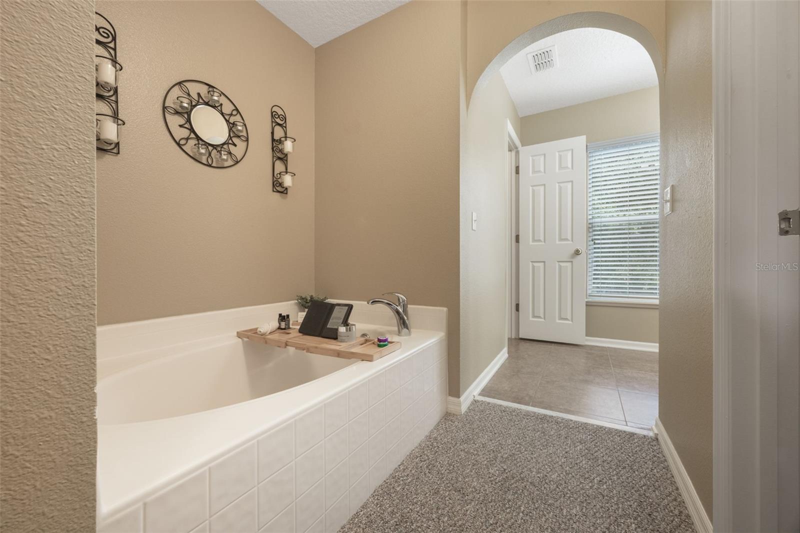 Image 31 of 53 For 1704 Hoofprint Court