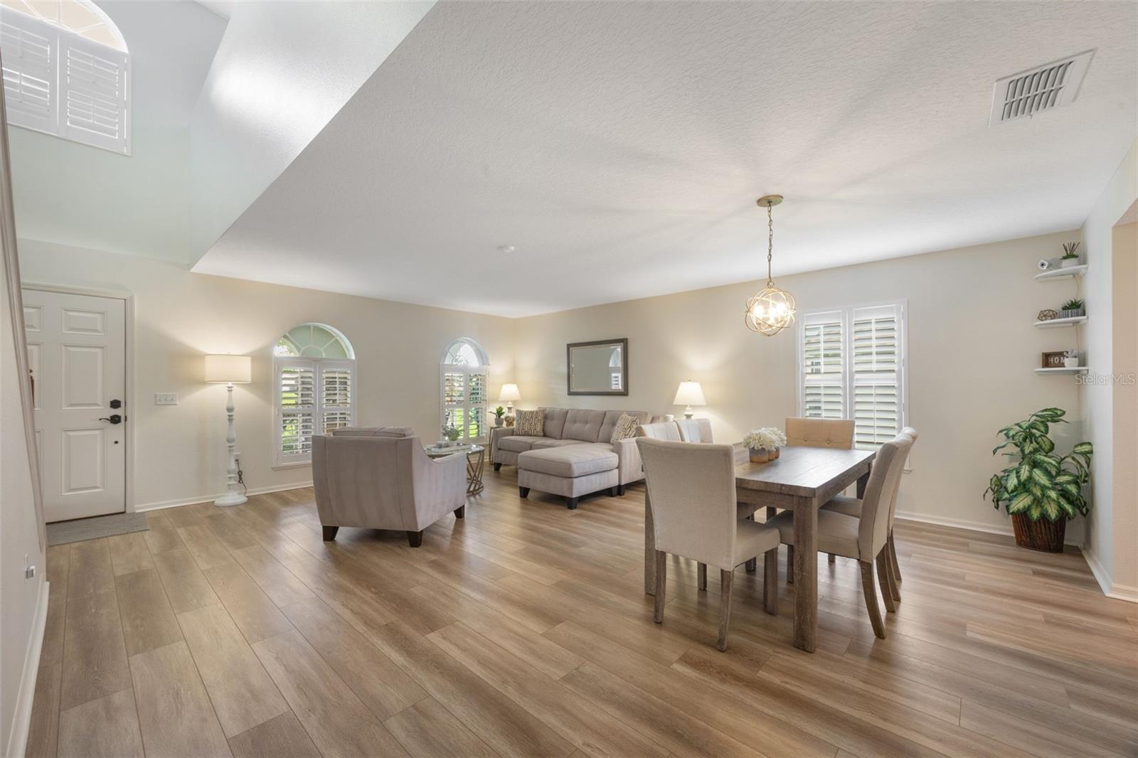 Image 7 of 53 For 1704 Hoofprint Court