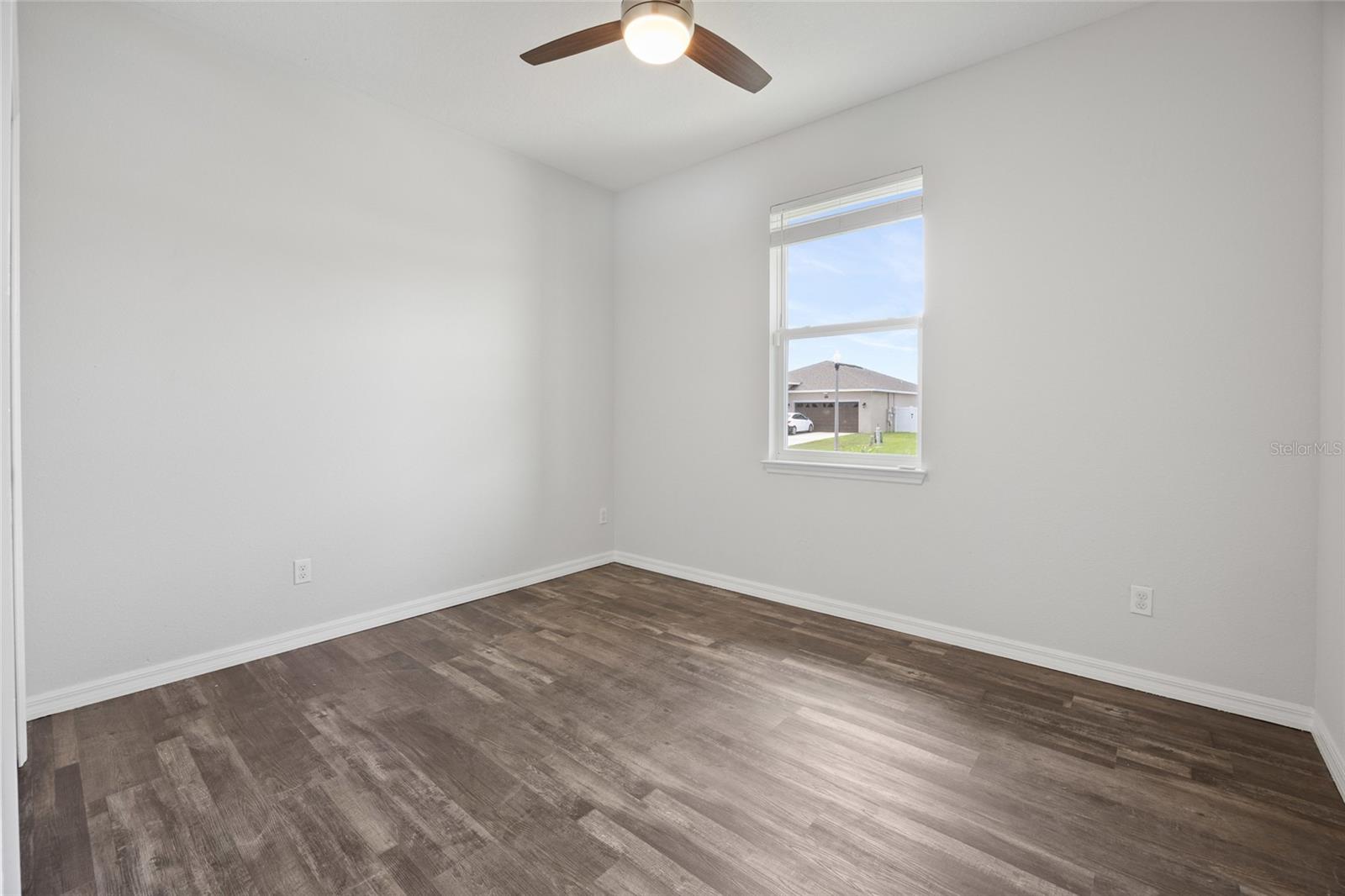 Image 4 of 45 For 37030 Lake Overlook Drive