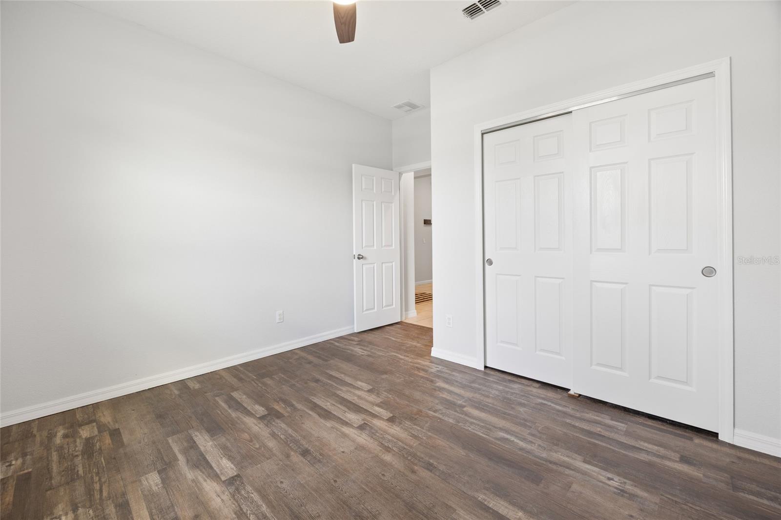 Image 5 of 45 For 37030 Lake Overlook Drive