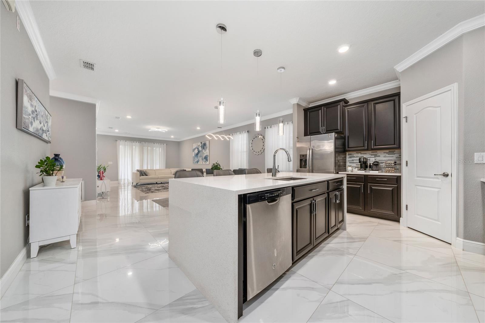 Image 3 of 41 For 7266 Penkridge Lane