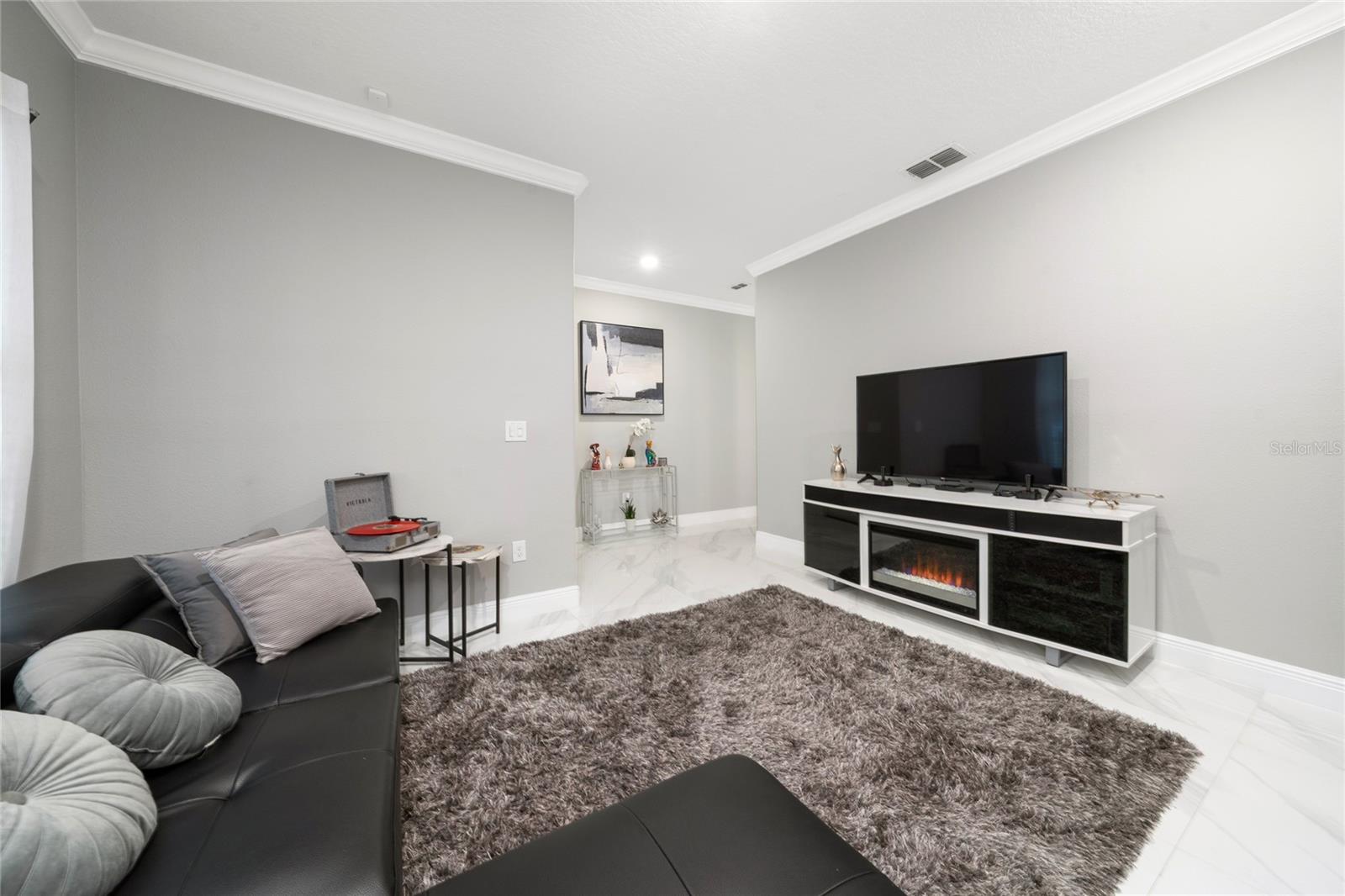 Image 9 of 41 For 7266 Penkridge Lane