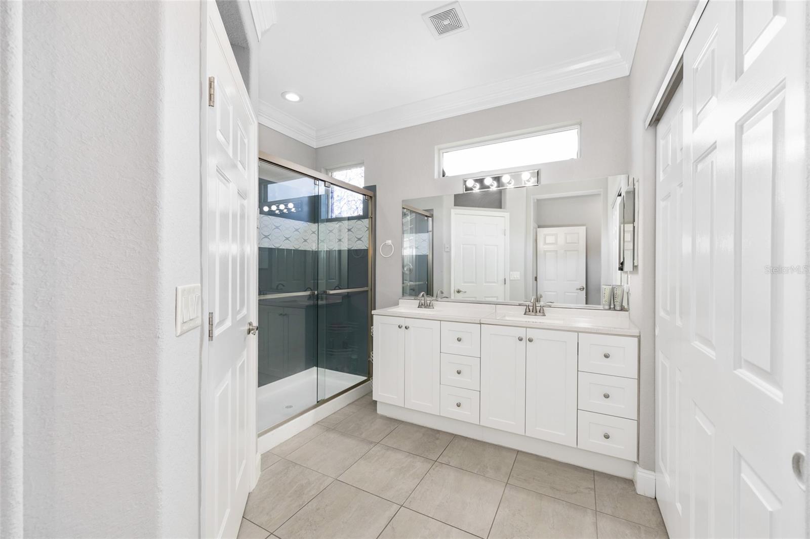 Image 19 of 66 For 9573 124th Loop