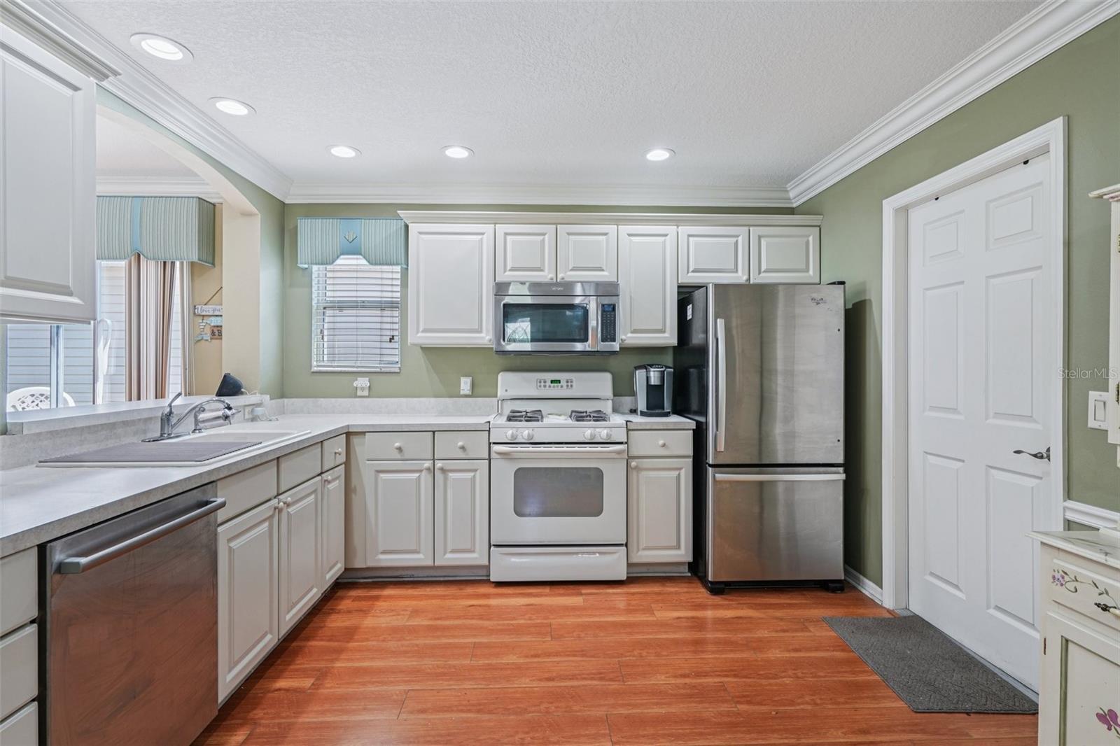 Image 12 of 33 For 523 Richburg Street