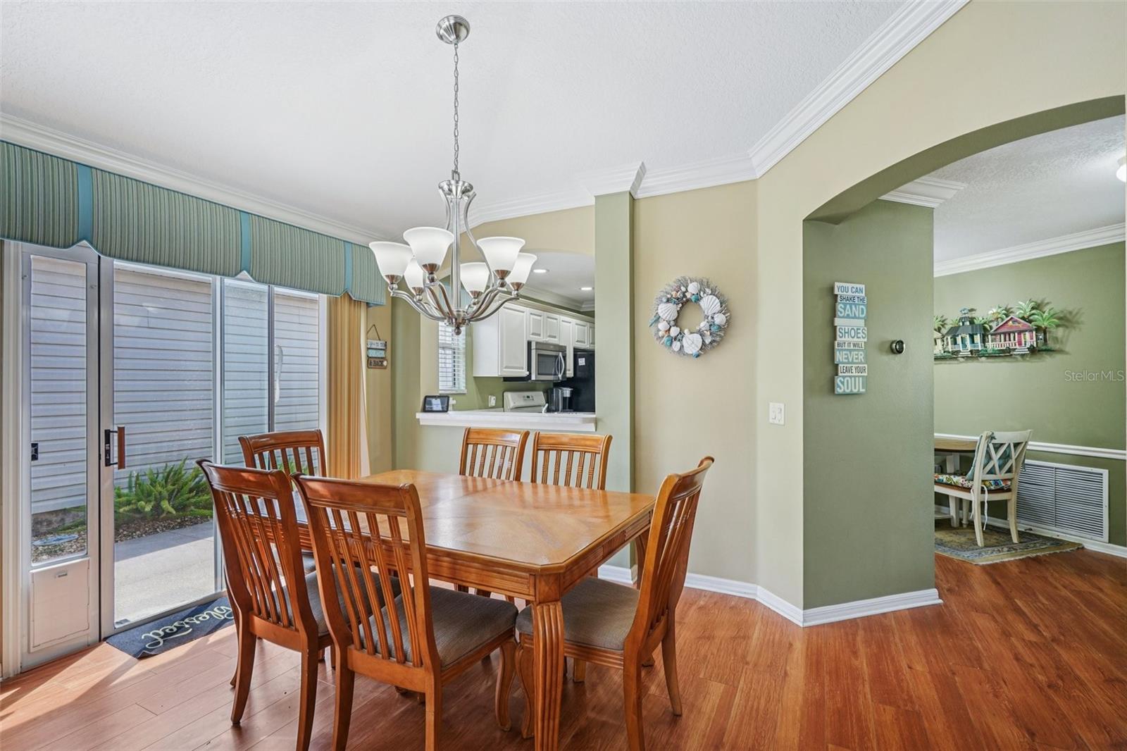 Image 9 of 33 For 523 Richburg Street