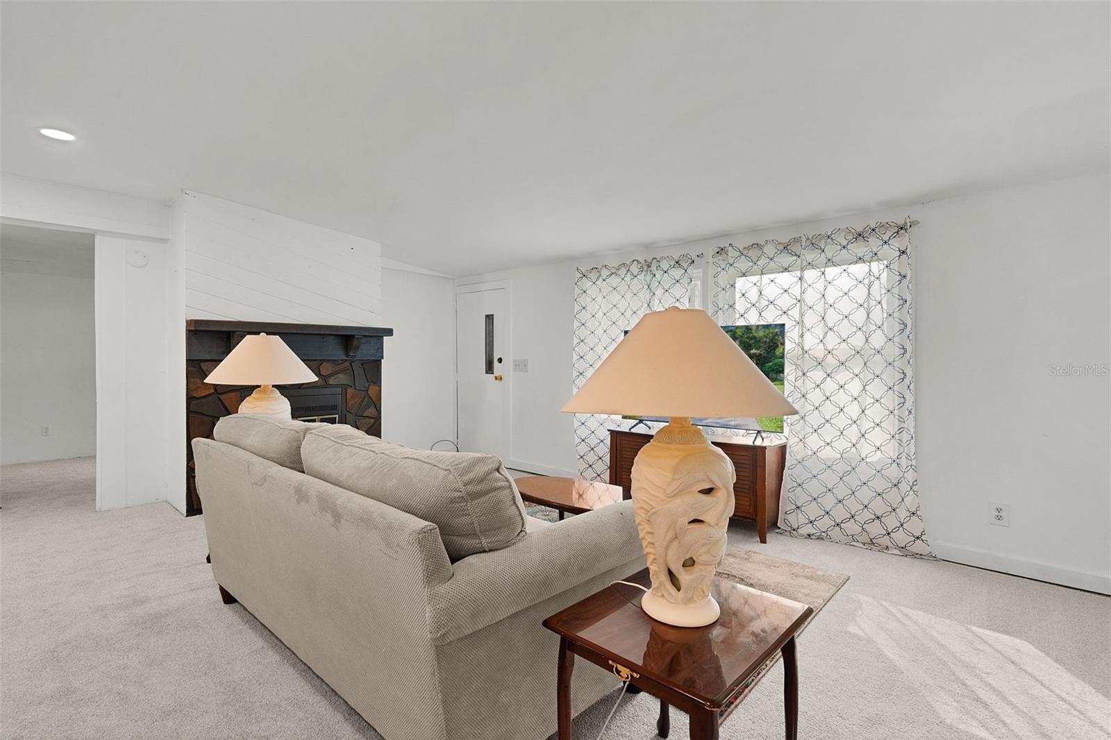 Image 17 of 49 For 16940 101st Court Road