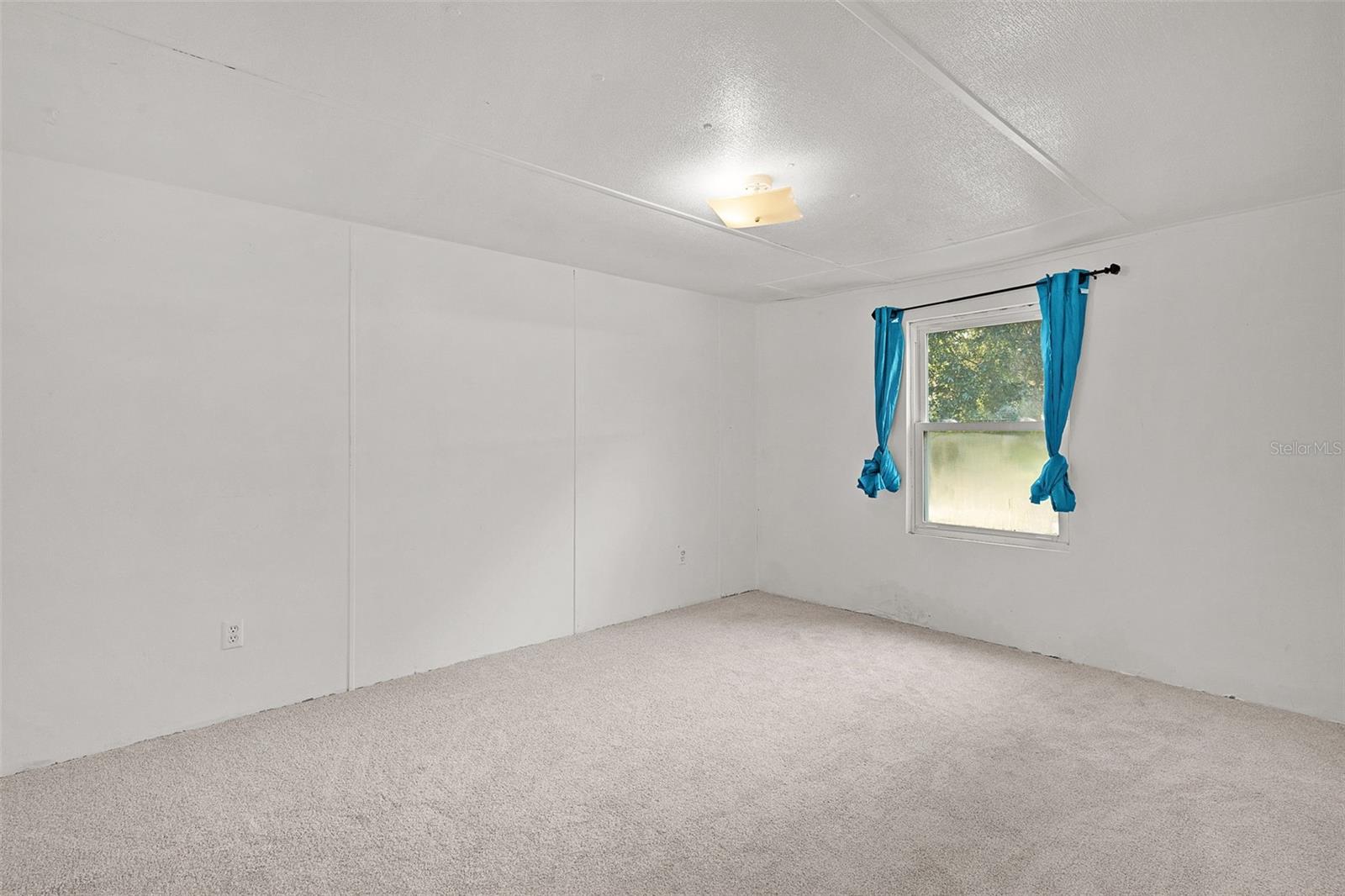 Image 22 of 49 For 16940 101st Court Road