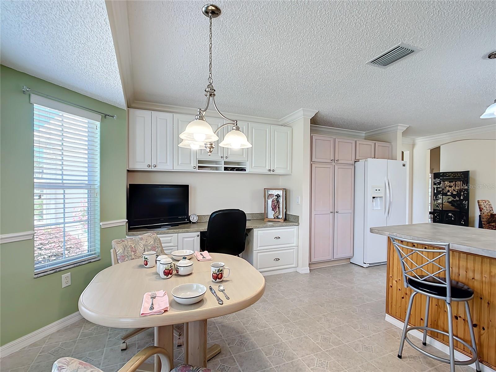 Image 18 of 56 For 8617 168th Kittredge Loop