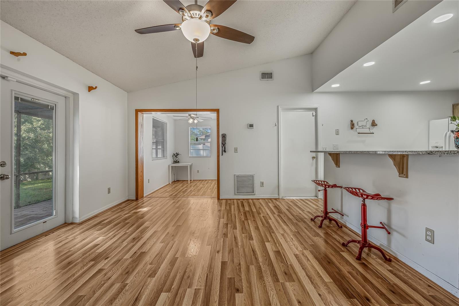 Image 14 of 47 For 4655 Sturbridge Circle