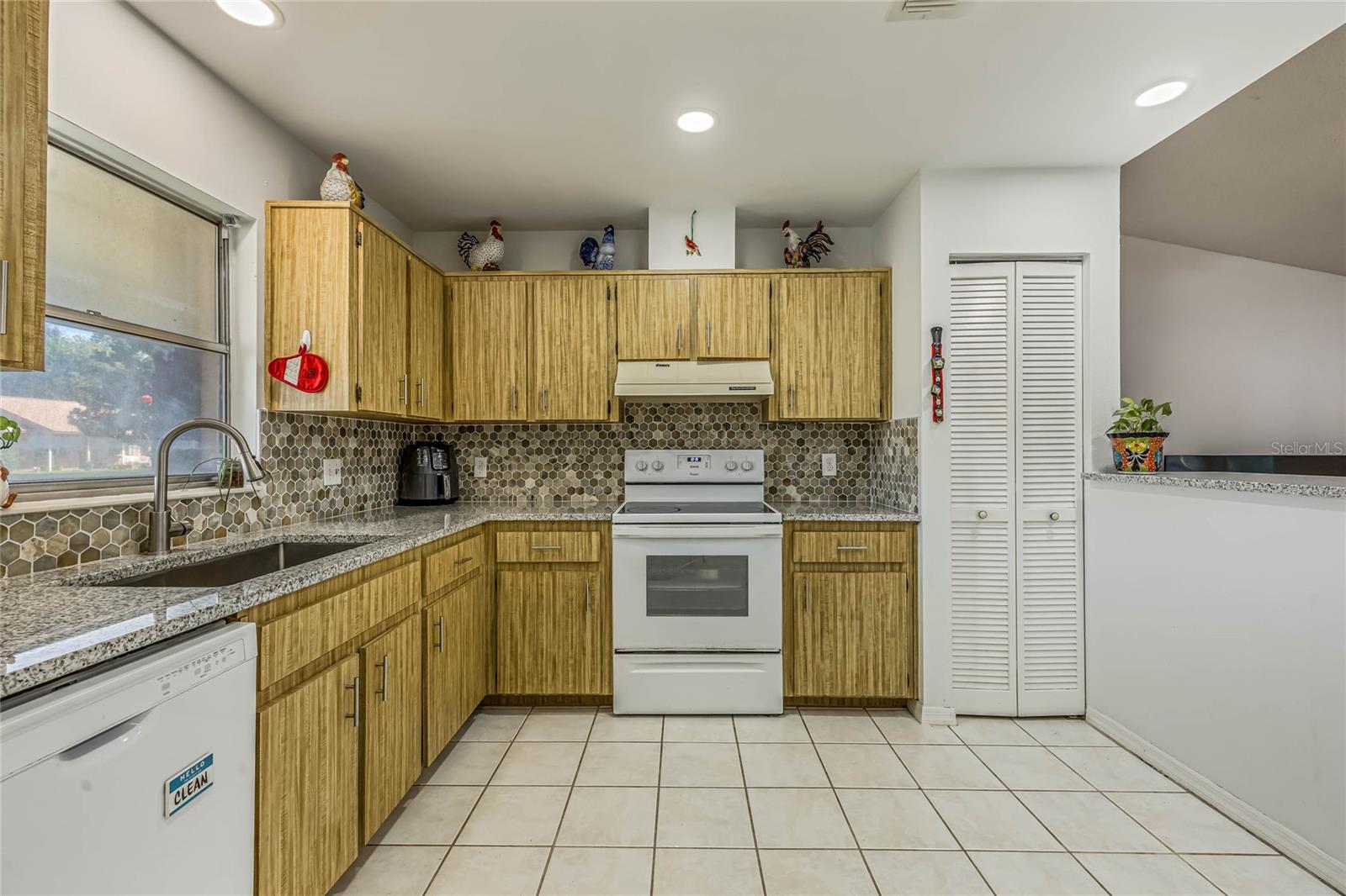 Image 20 of 47 For 4655 Sturbridge Circle