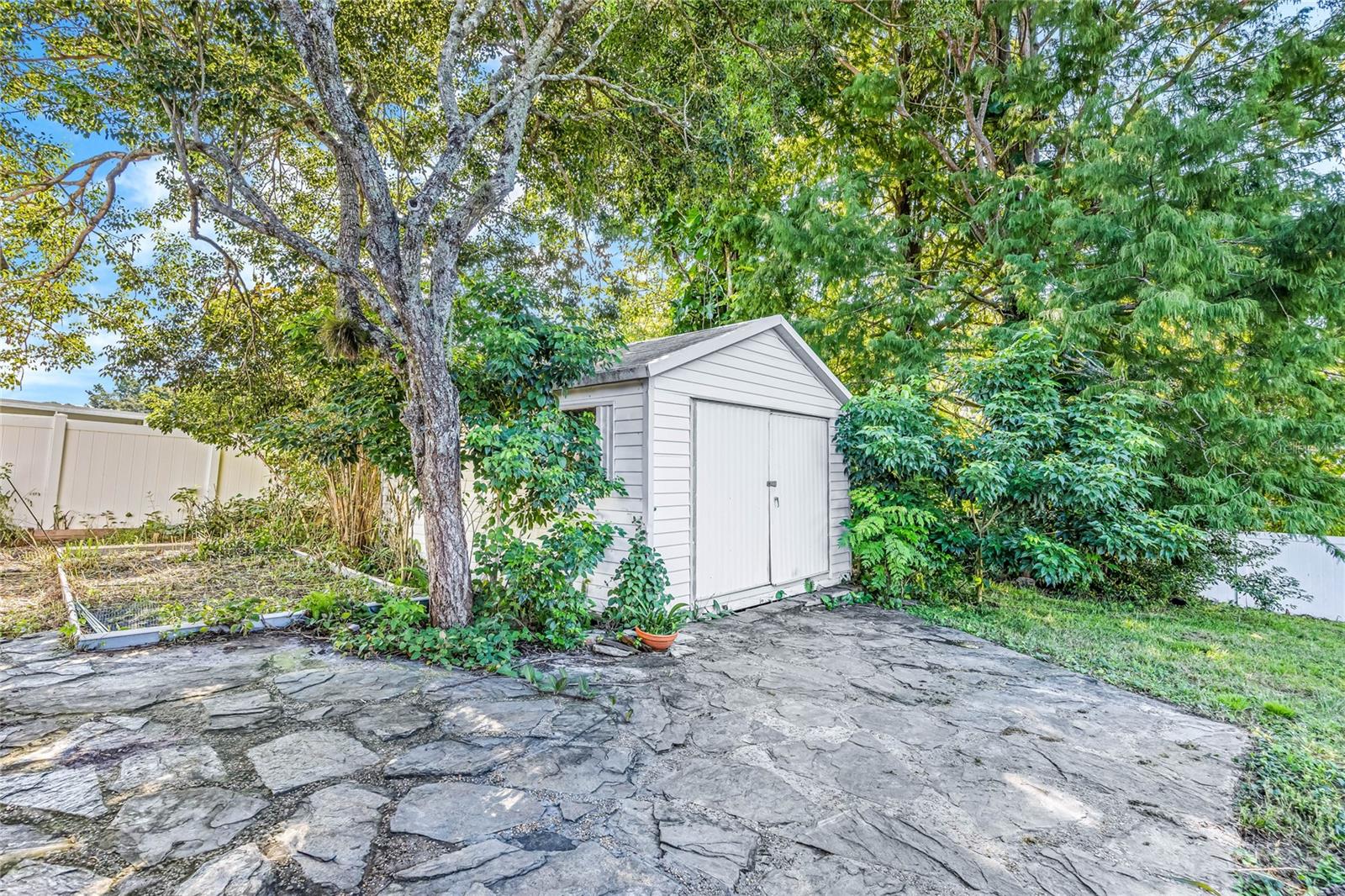 Image 35 of 47 For 4655 Sturbridge Circle