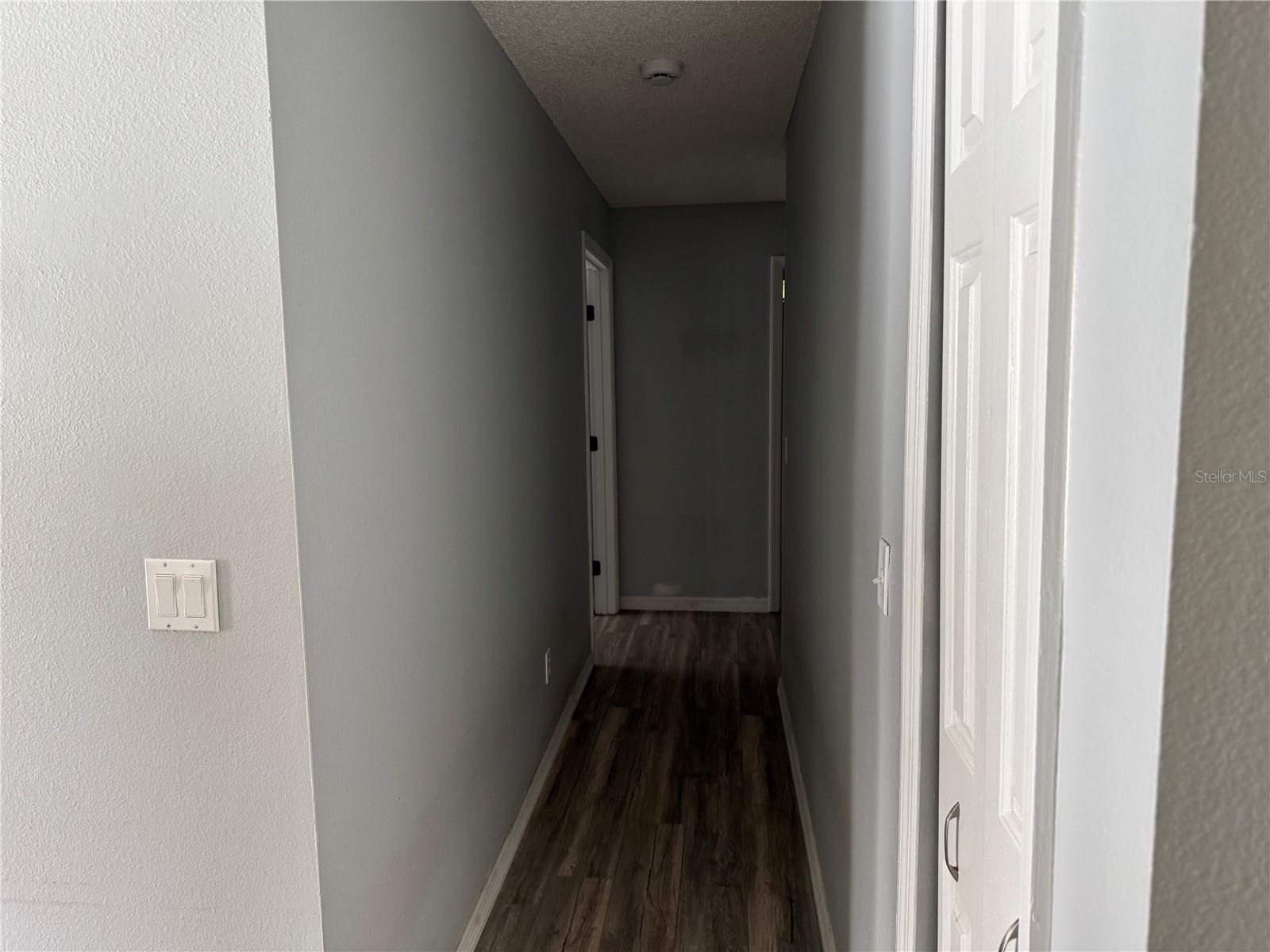 Image 8 of 13 For 1309 S Park Ave