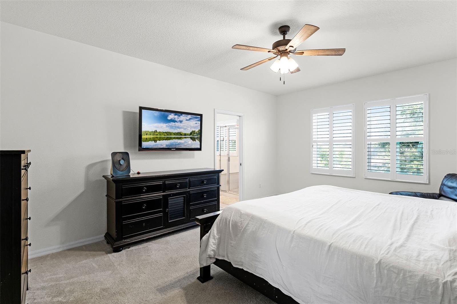 Image 24 of 66 For 1103 White Water Bay Drive