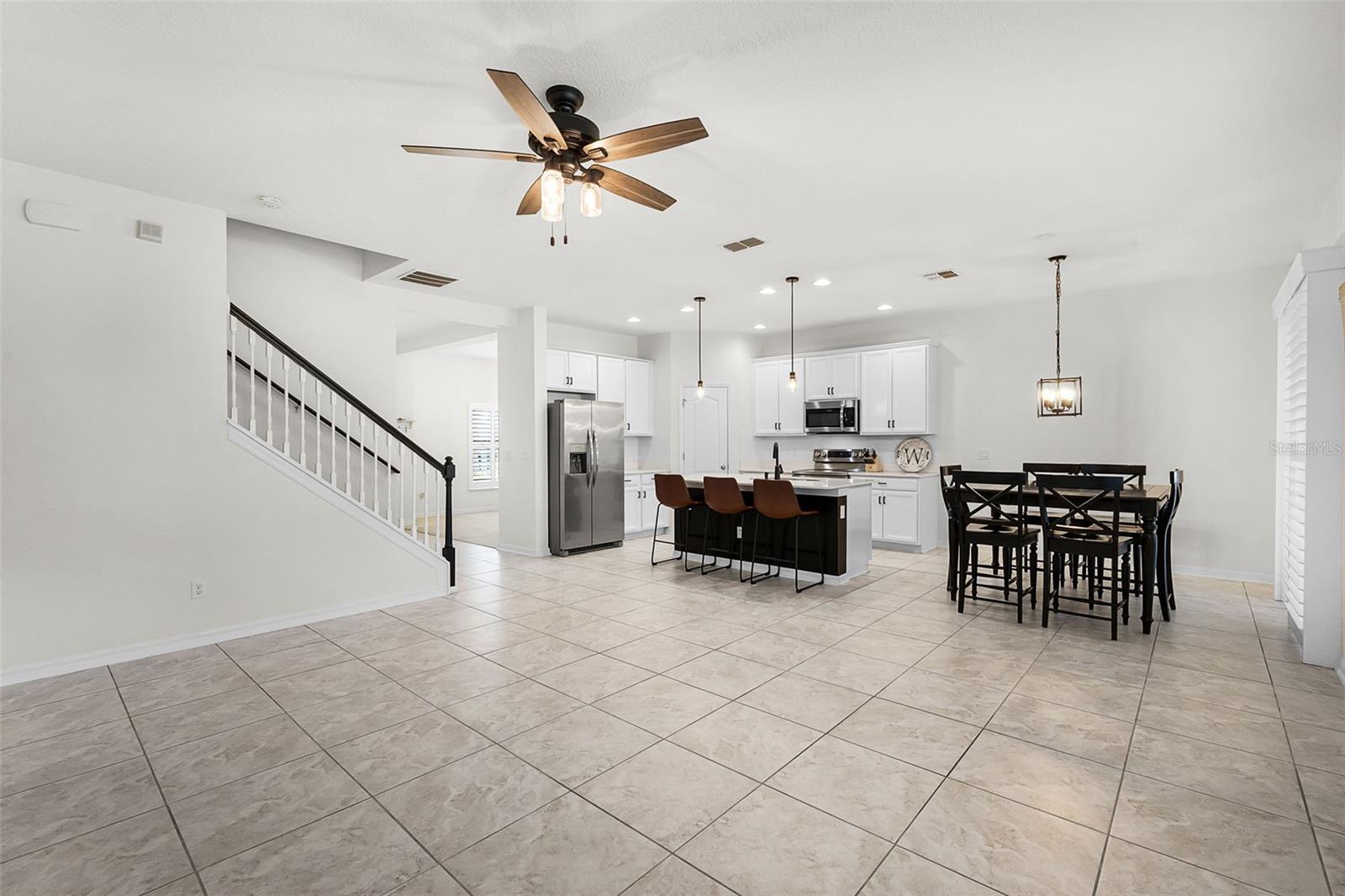 Image 3 of 66 For 1103 White Water Bay Drive
