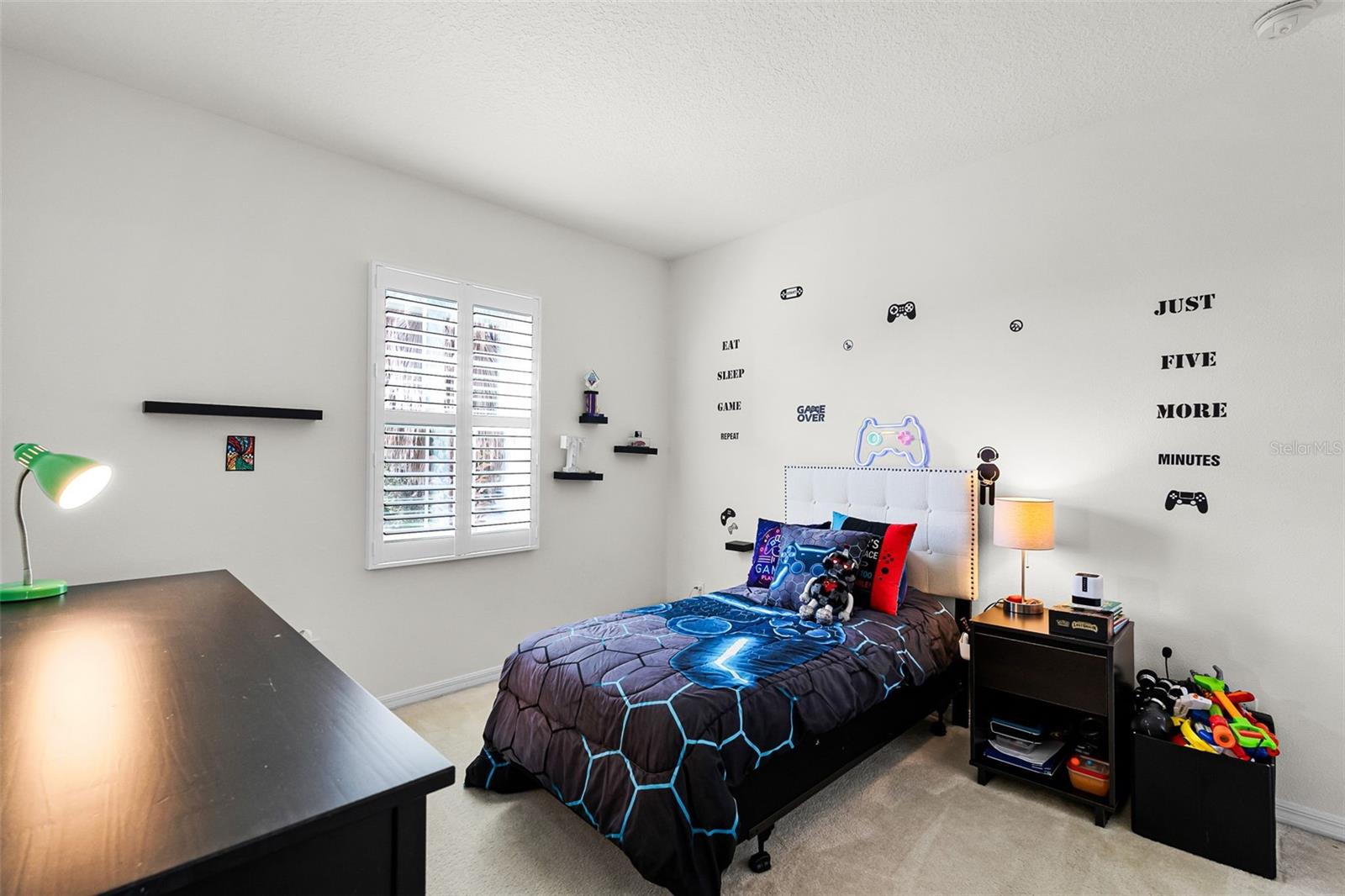Image 30 of 66 For 1103 White Water Bay Drive