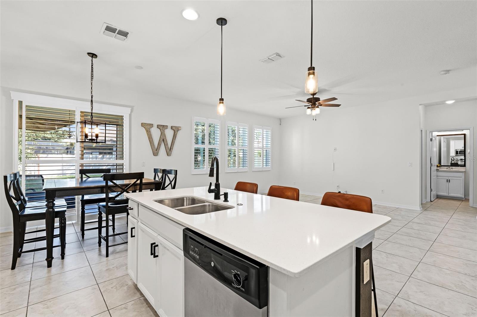 Image 7 of 66 For 1103 White Water Bay Drive