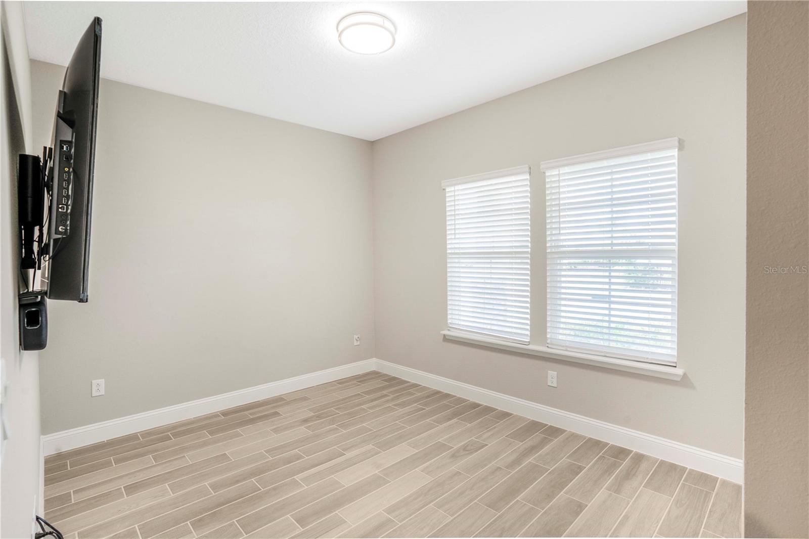 Image 11 of 61 For 253 Ridgewind Drive