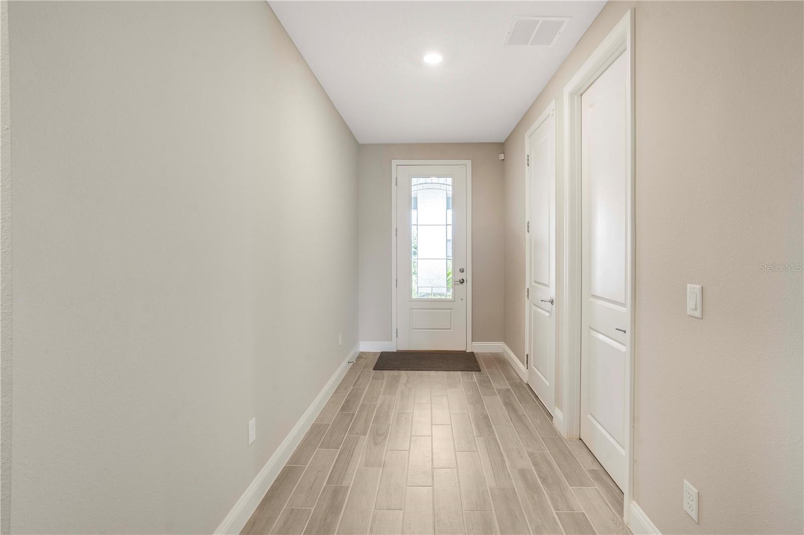 Image 9 of 61 For 253 Ridgewind Drive