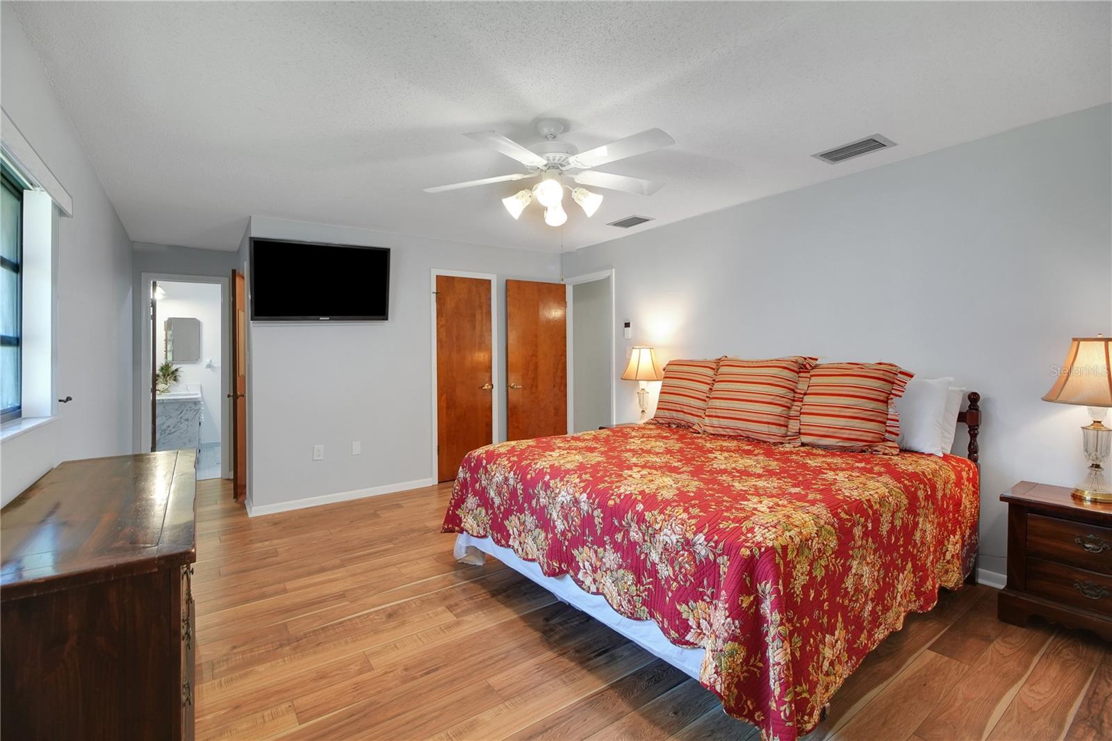 Image 30 of 60 For 2334 Lake Griffin Road