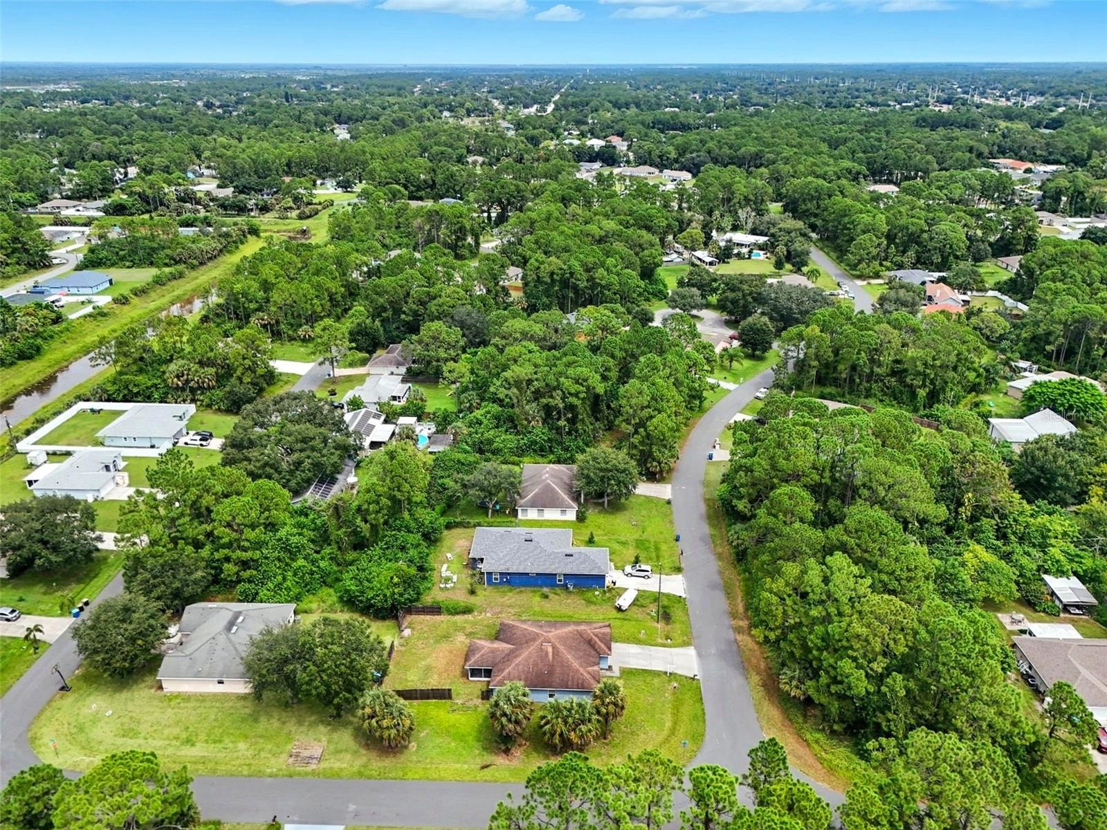 Image 10 of 49 For 202 Gordon Road Nw