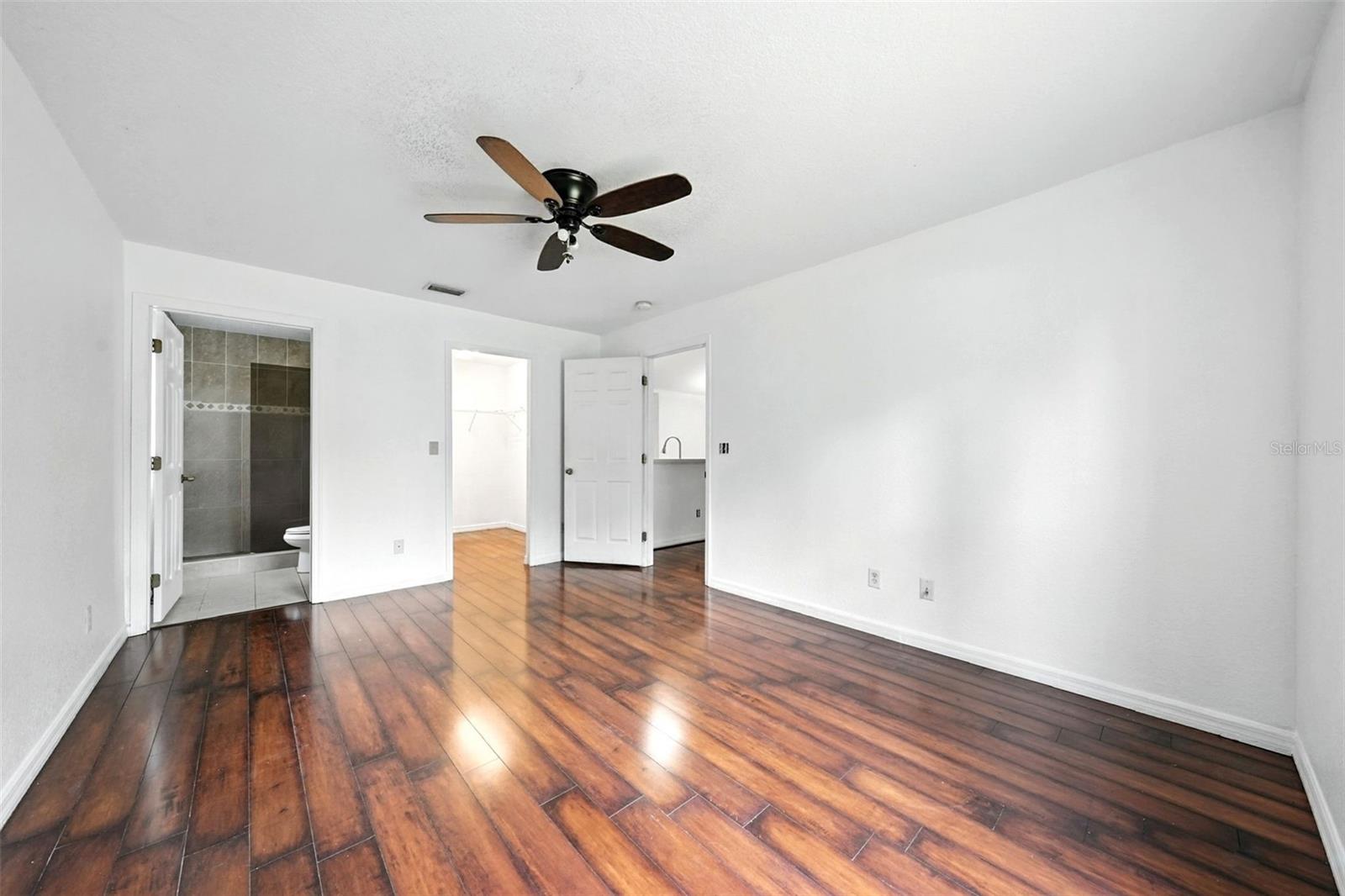 Image 25 of 49 For 202 Gordon Road Nw