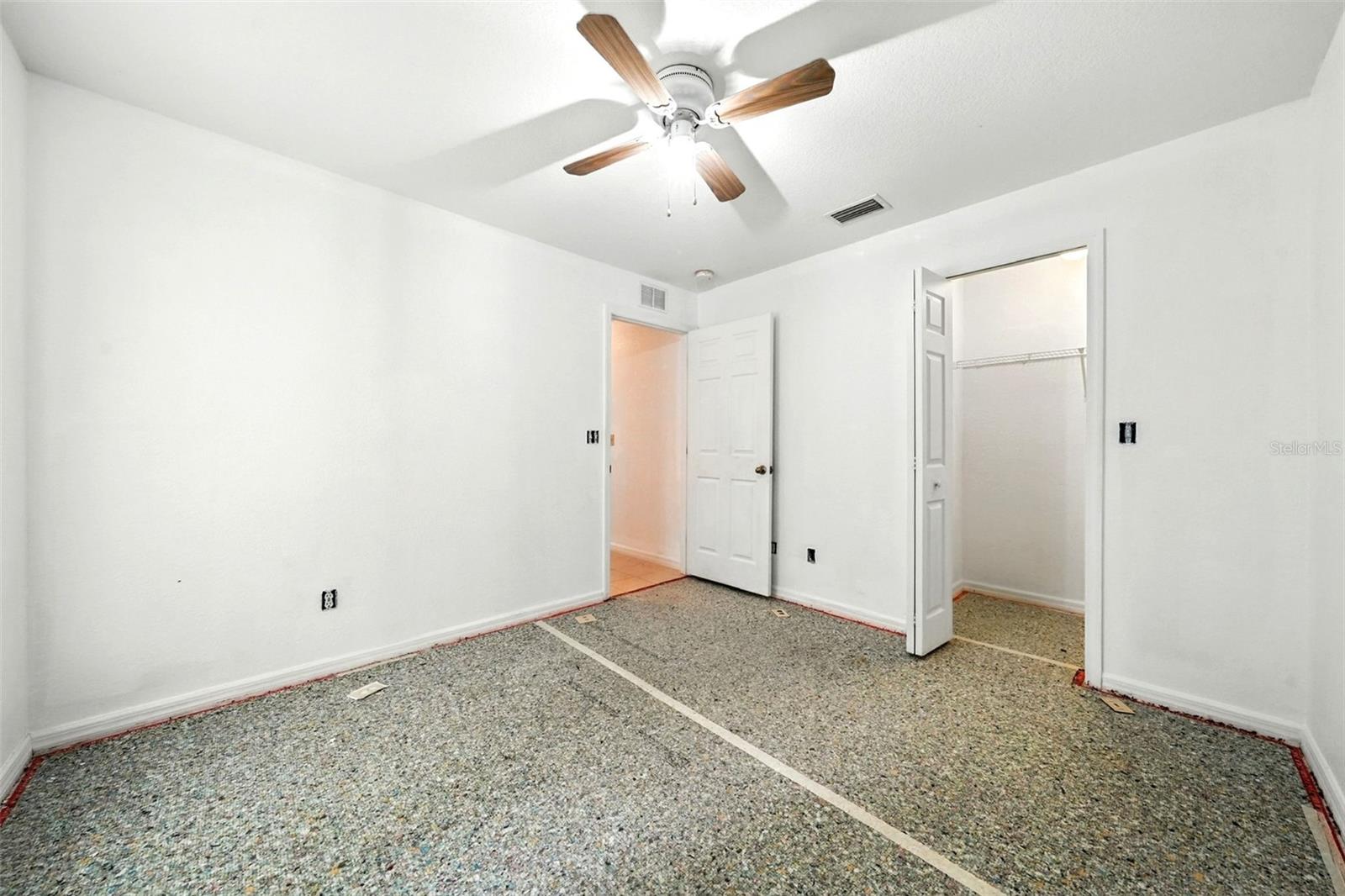 Image 32 of 49 For 202 Gordon Road Nw