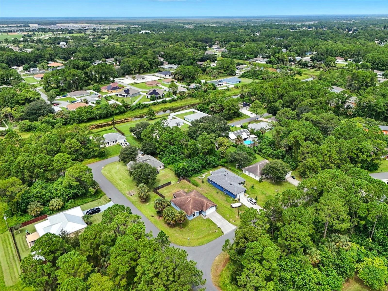 Image 9 of 49 For 202 Gordon Road Nw