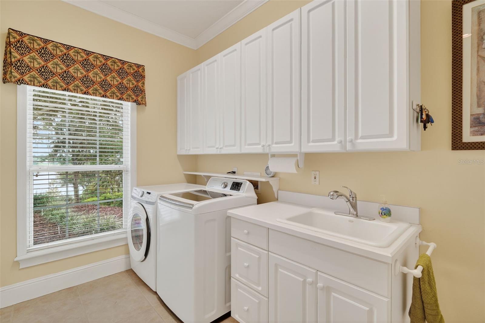 Image 43 of 77 For 1129 Old Eustis Road