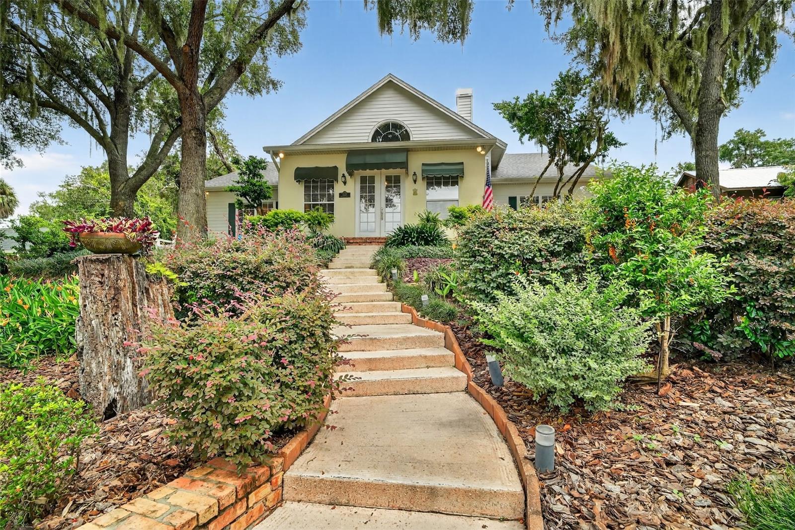 Image 6 of 77 For 1129 Old Eustis Road