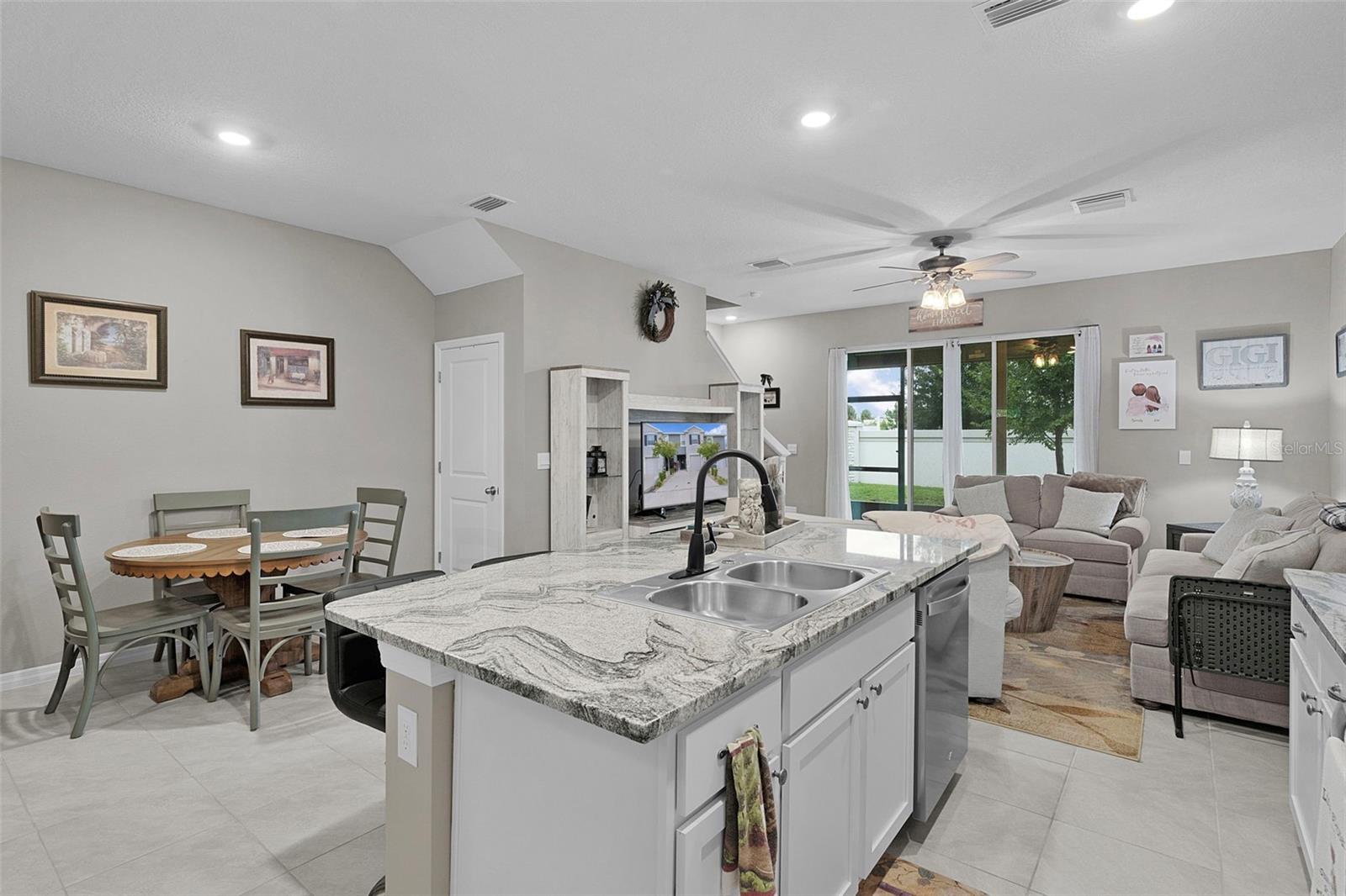 Image 11 of 30 For 5347 Pinecone Court