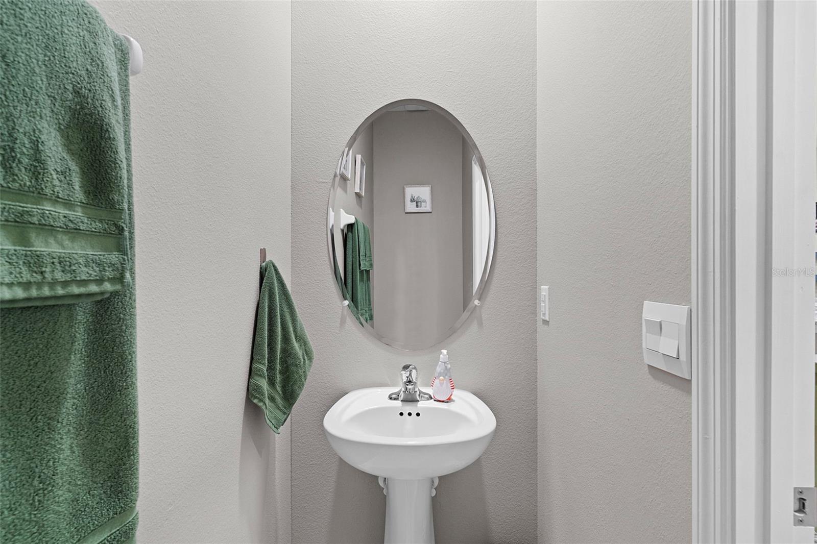 Image 6 of 30 For 5347 Pinecone Court