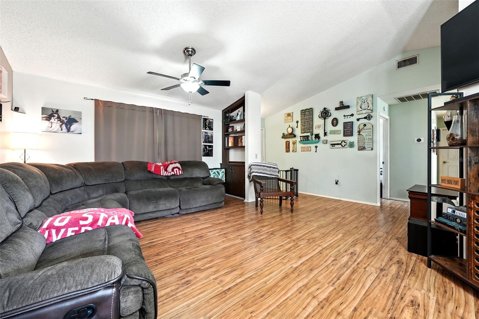 Image 10 of 38 For 12545 Glen Abbey Drive