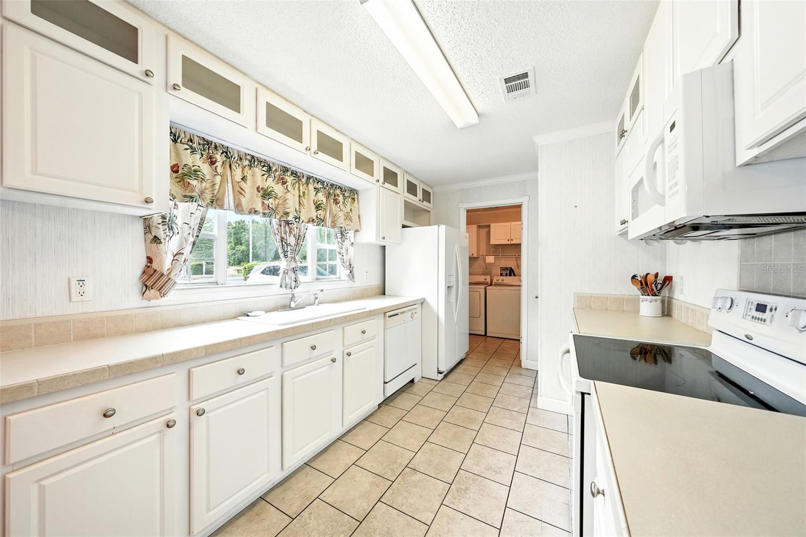 Image 17 of 52 For 11642 Martell Court