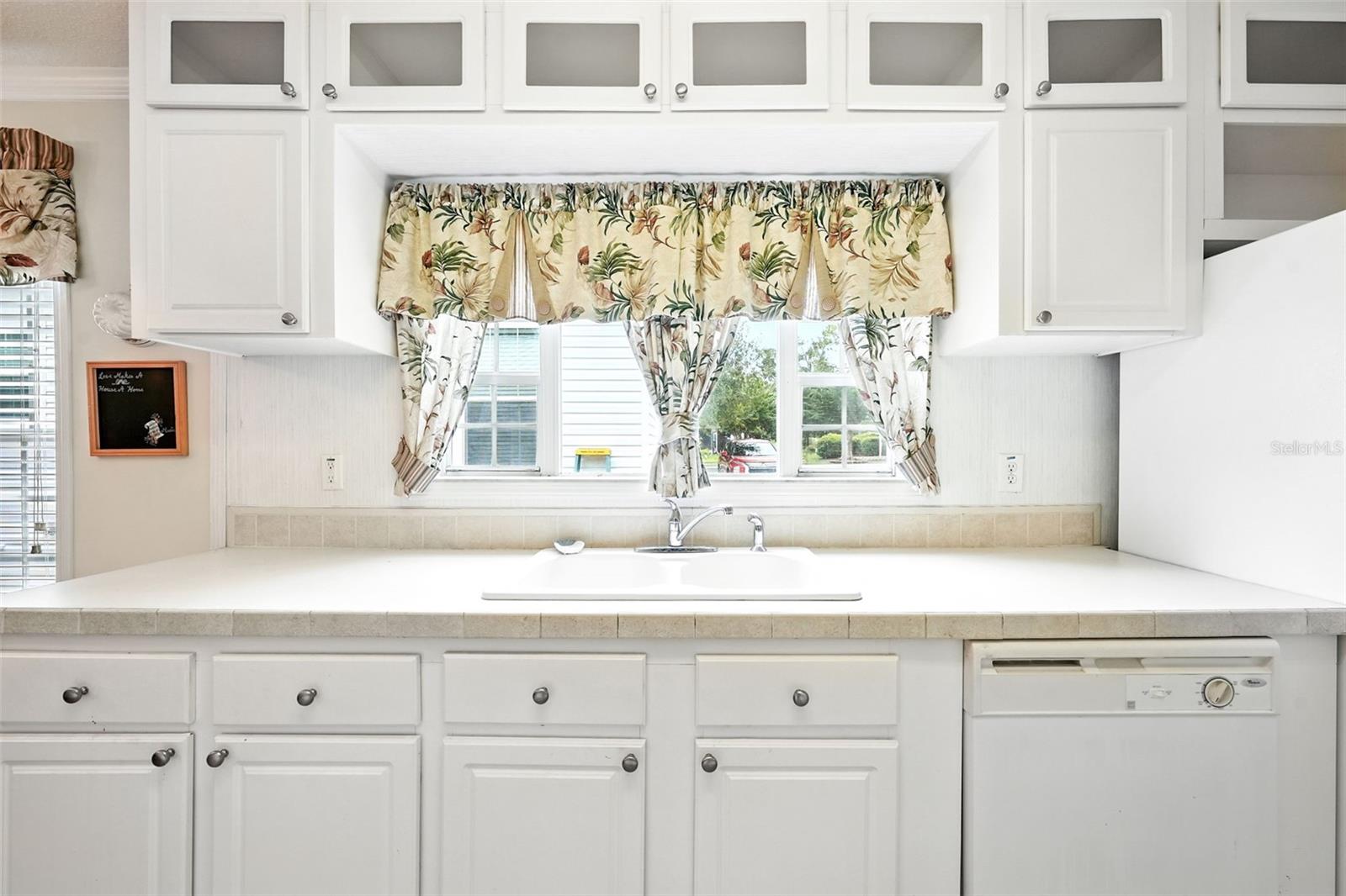 Image 18 of 52 For 11642 Martell Court