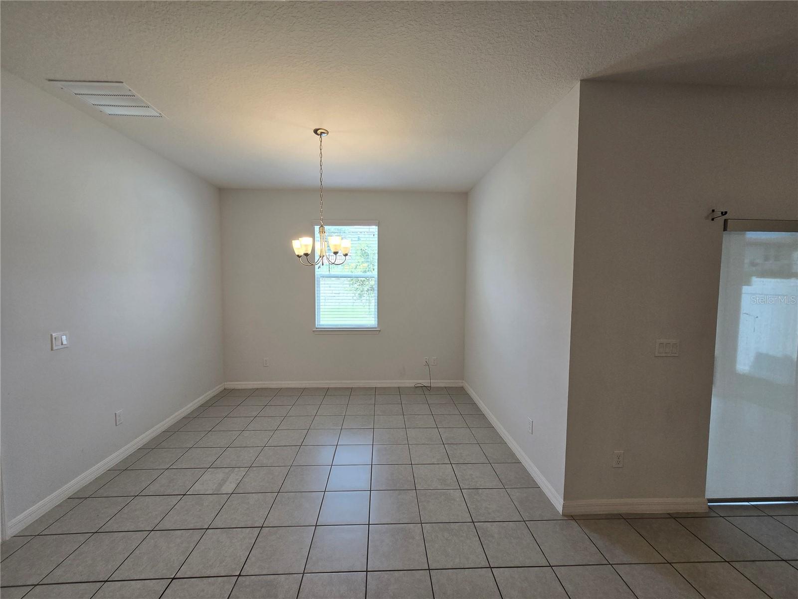 Image 10 of 13 For 29214 Armoyan Boulevard