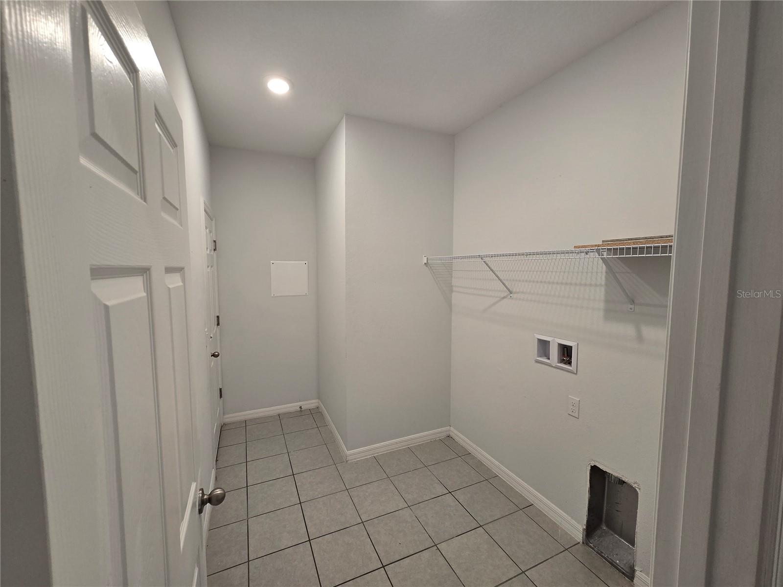 Image 12 of 13 For 29214 Armoyan Boulevard
