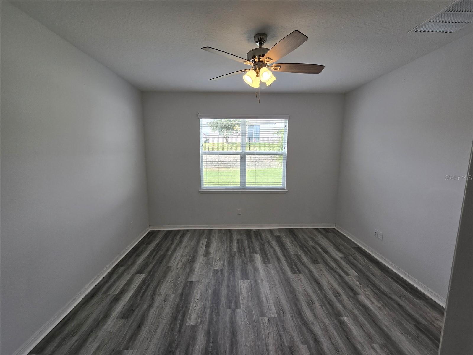 Image 4 of 13 For 29214 Armoyan Boulevard