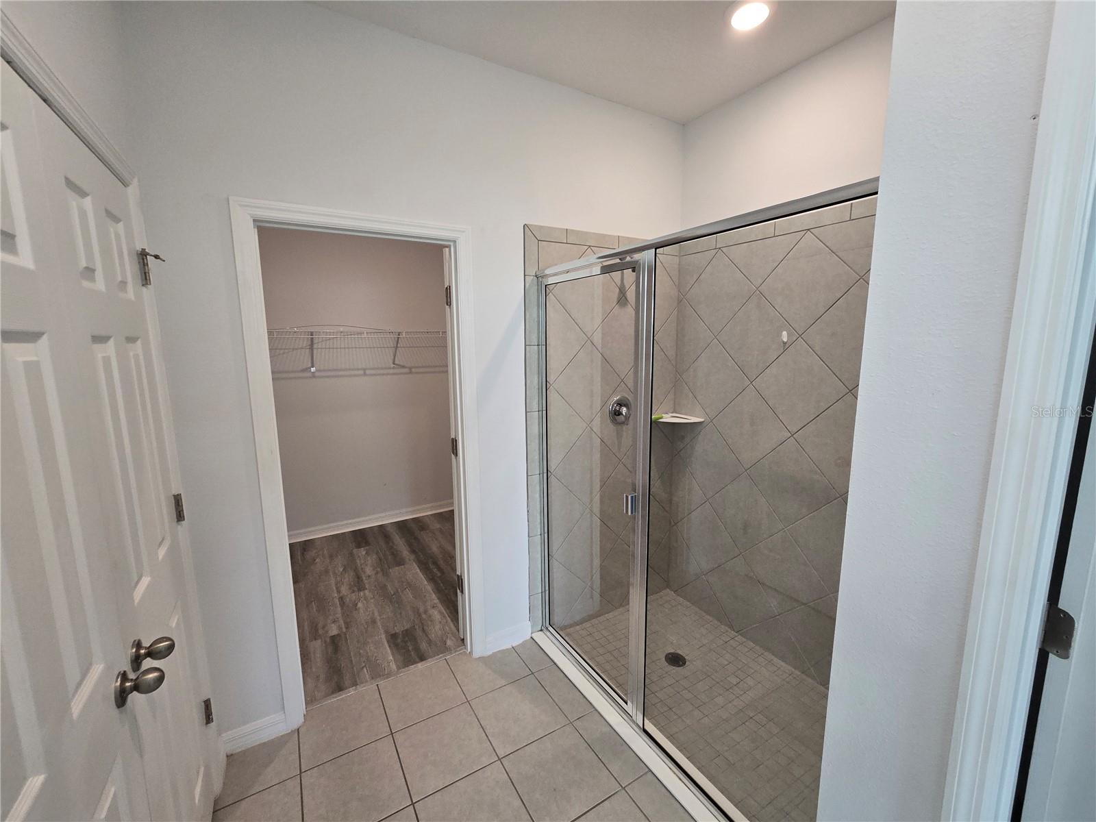 Image 5 of 13 For 29214 Armoyan Boulevard