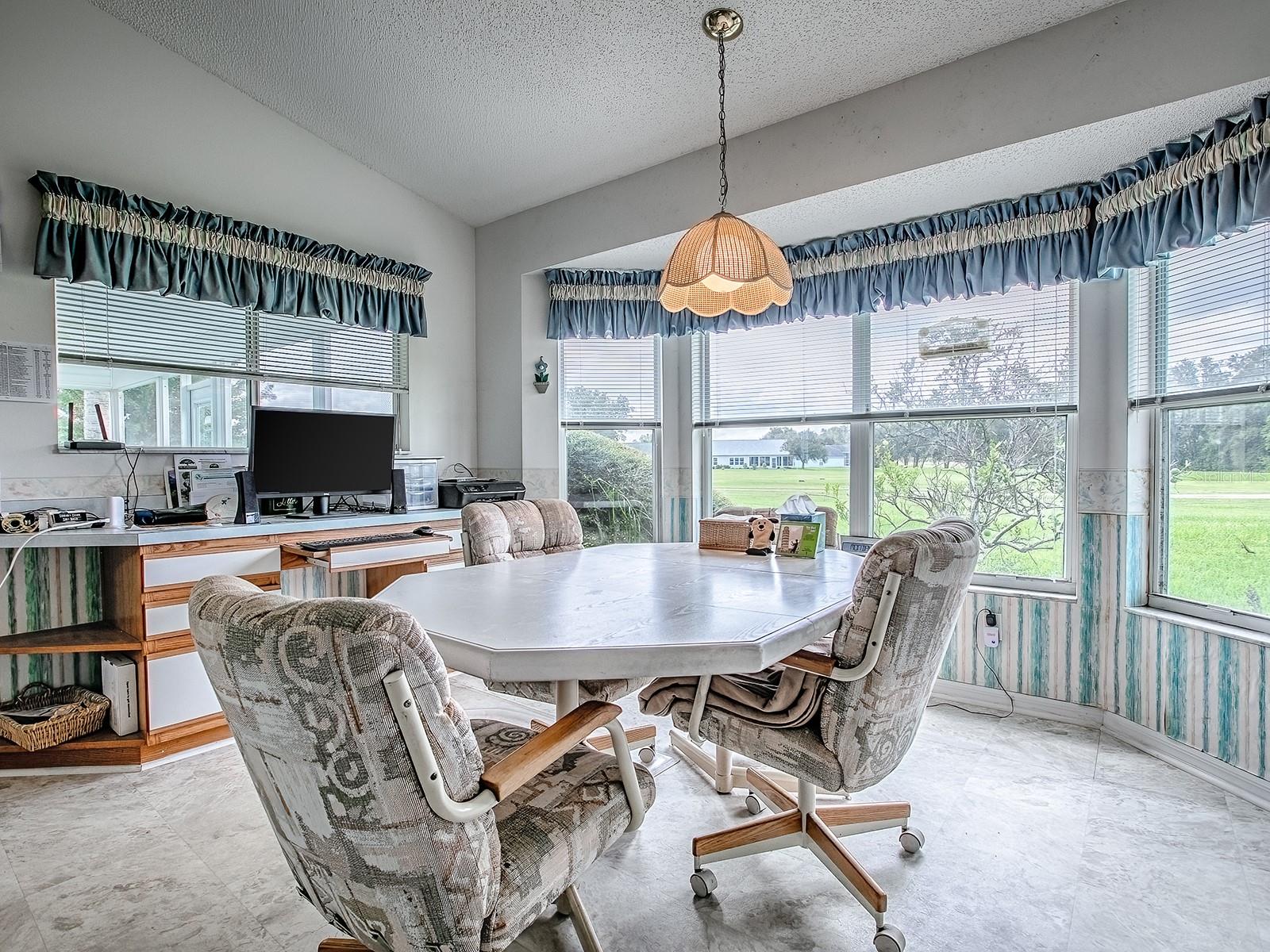 Image 13 of 61 For 25241 Lost Oak Circle