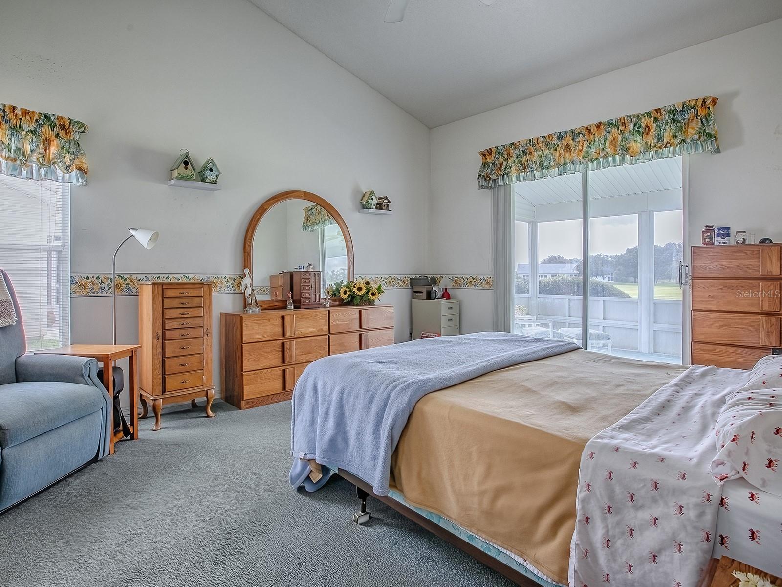 Image 16 of 61 For 25241 Lost Oak Circle