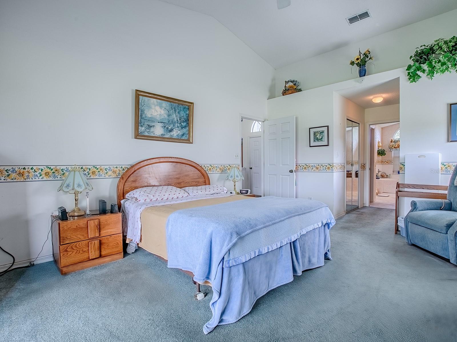 Image 17 of 61 For 25241 Lost Oak Circle