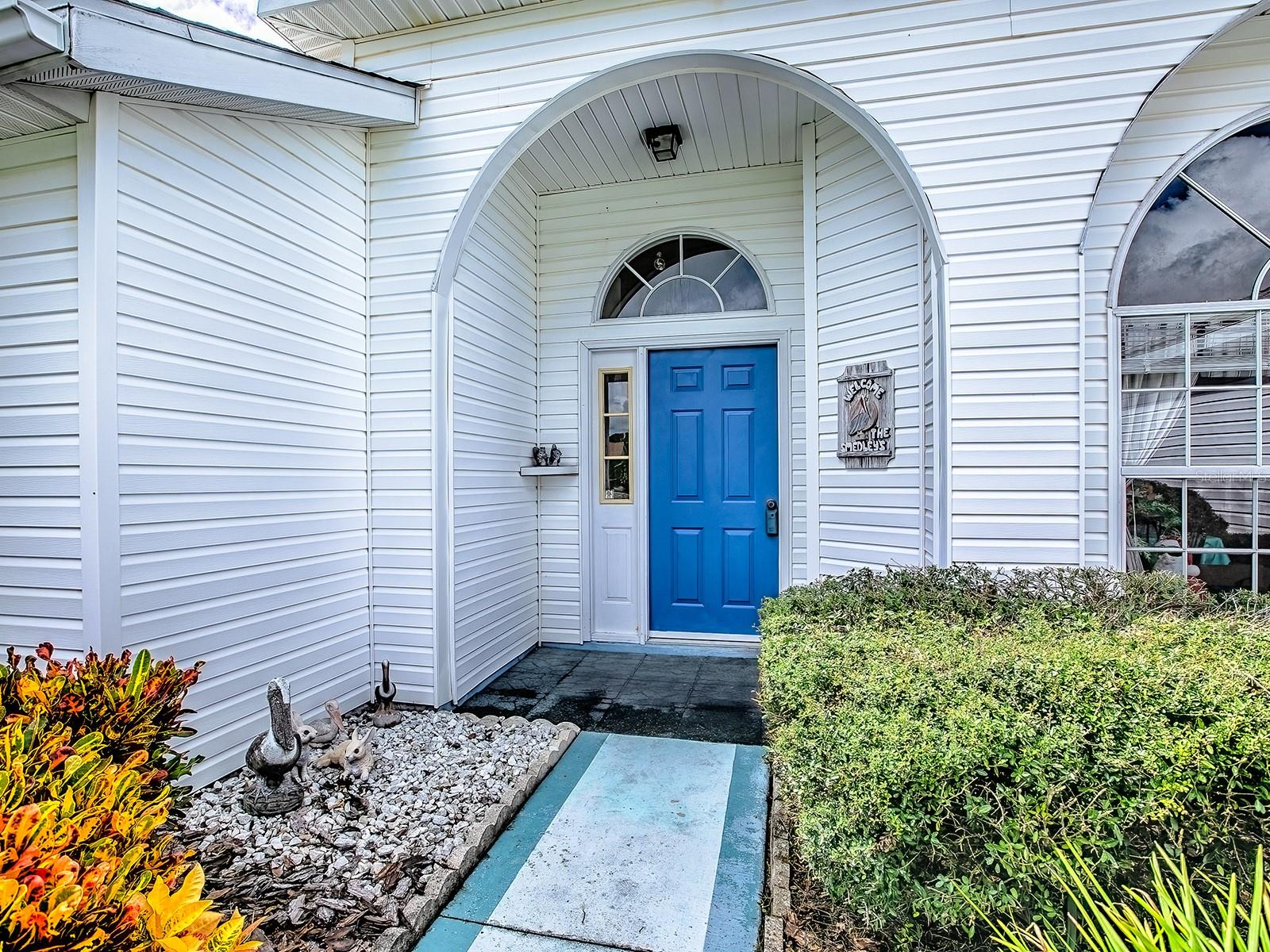 Image 2 of 61 For 25241 Lost Oak Circle