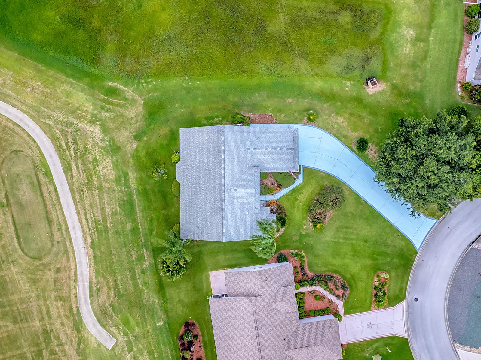 Image 43 of 61 For 25241 Lost Oak Circle