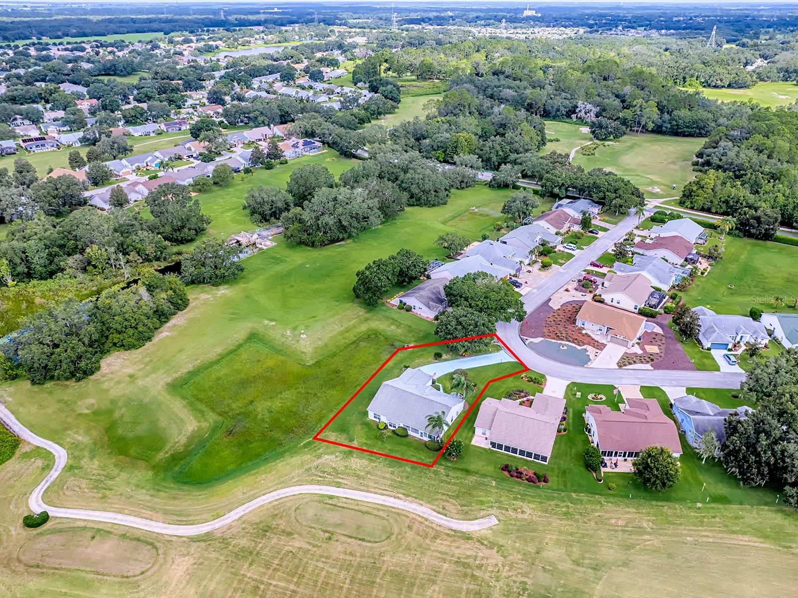 Image 50 of 61 For 25241 Lost Oak Circle