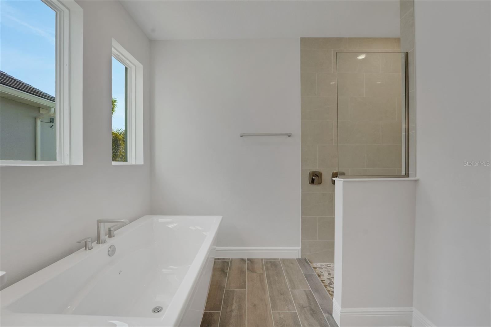 Image 19 of 55 For 14225 Crest Palm Avenue