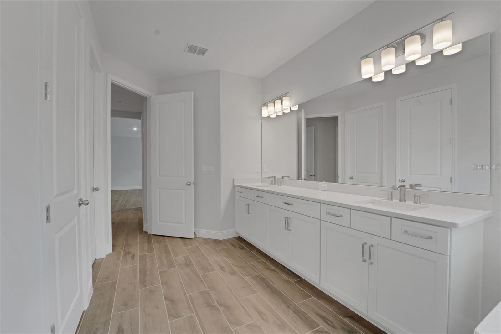 Image 20 of 55 For 14225 Crest Palm Avenue