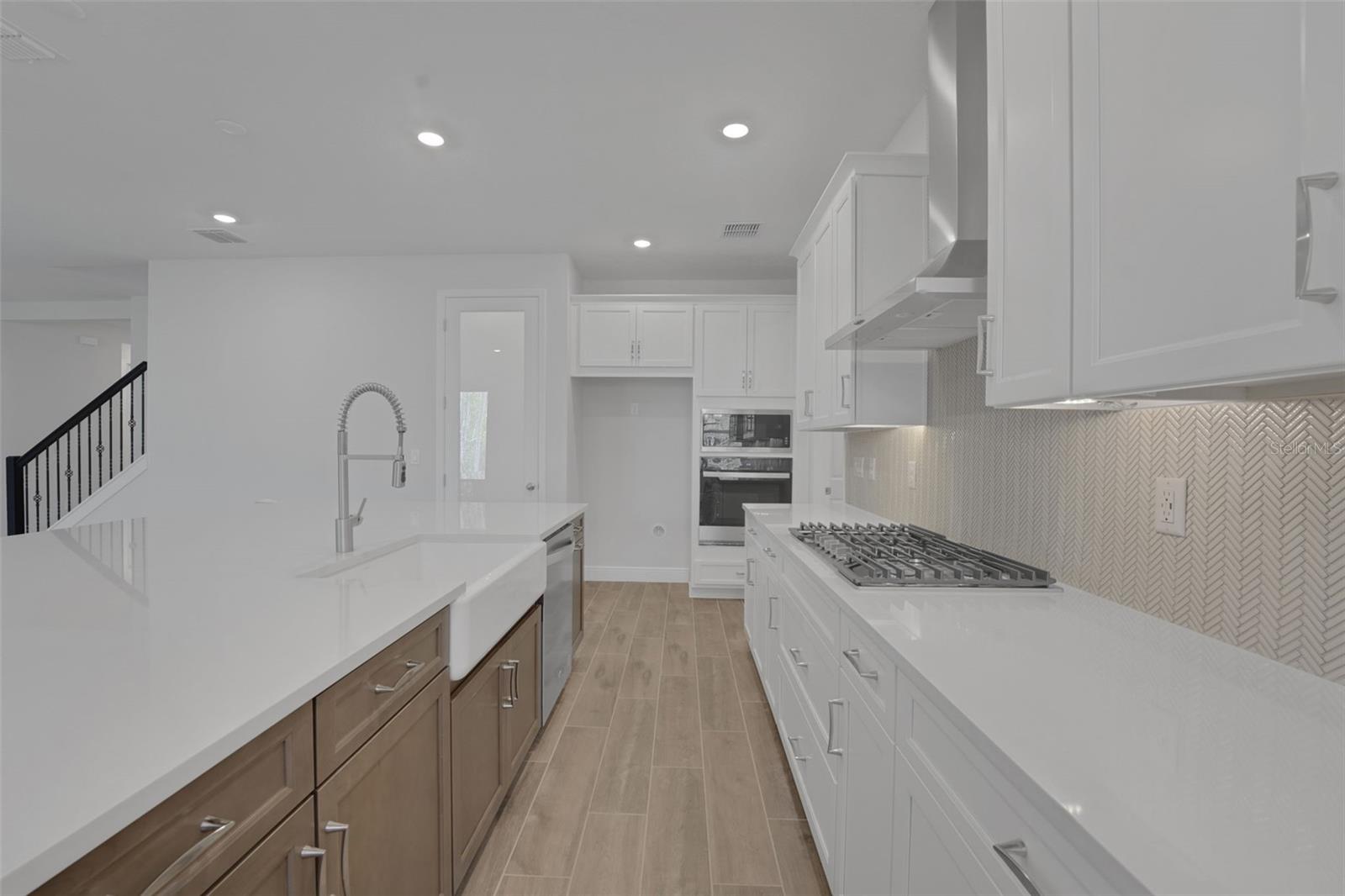 Image 28 of 55 For 14225 Crest Palm Avenue