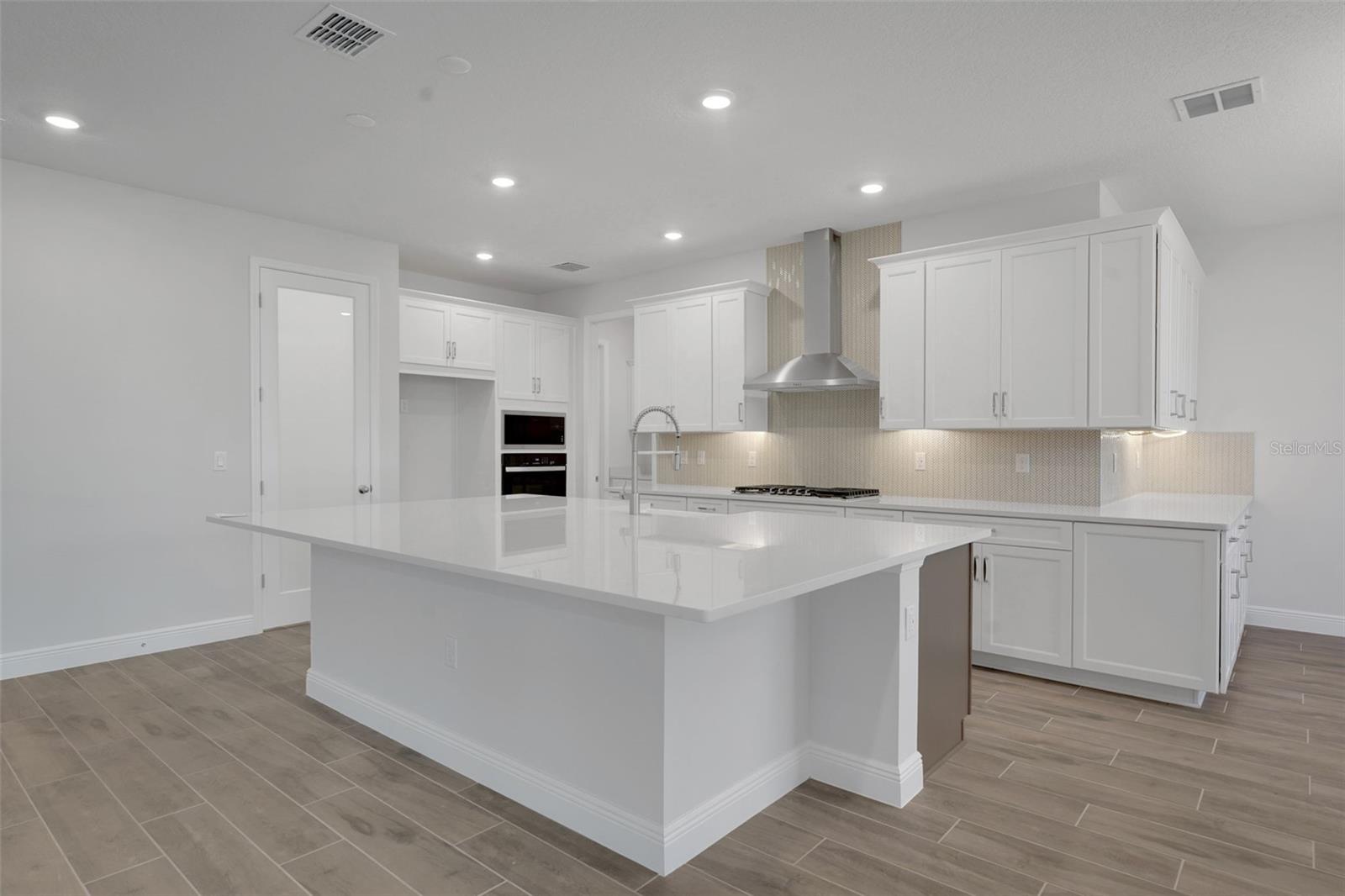 Image 29 of 55 For 14225 Crest Palm Avenue