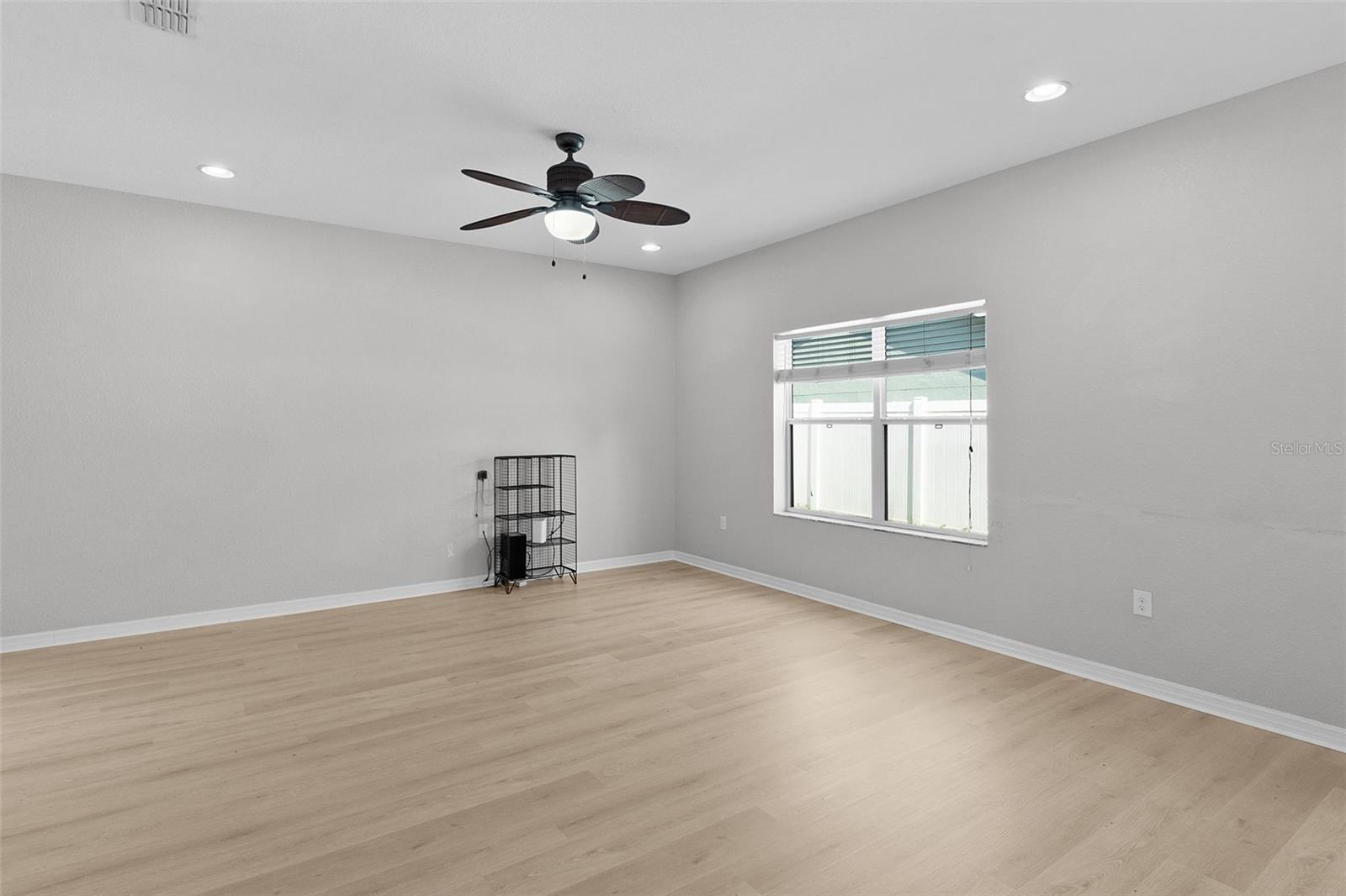 Image 10 of 28 For 4908 123rd Lane